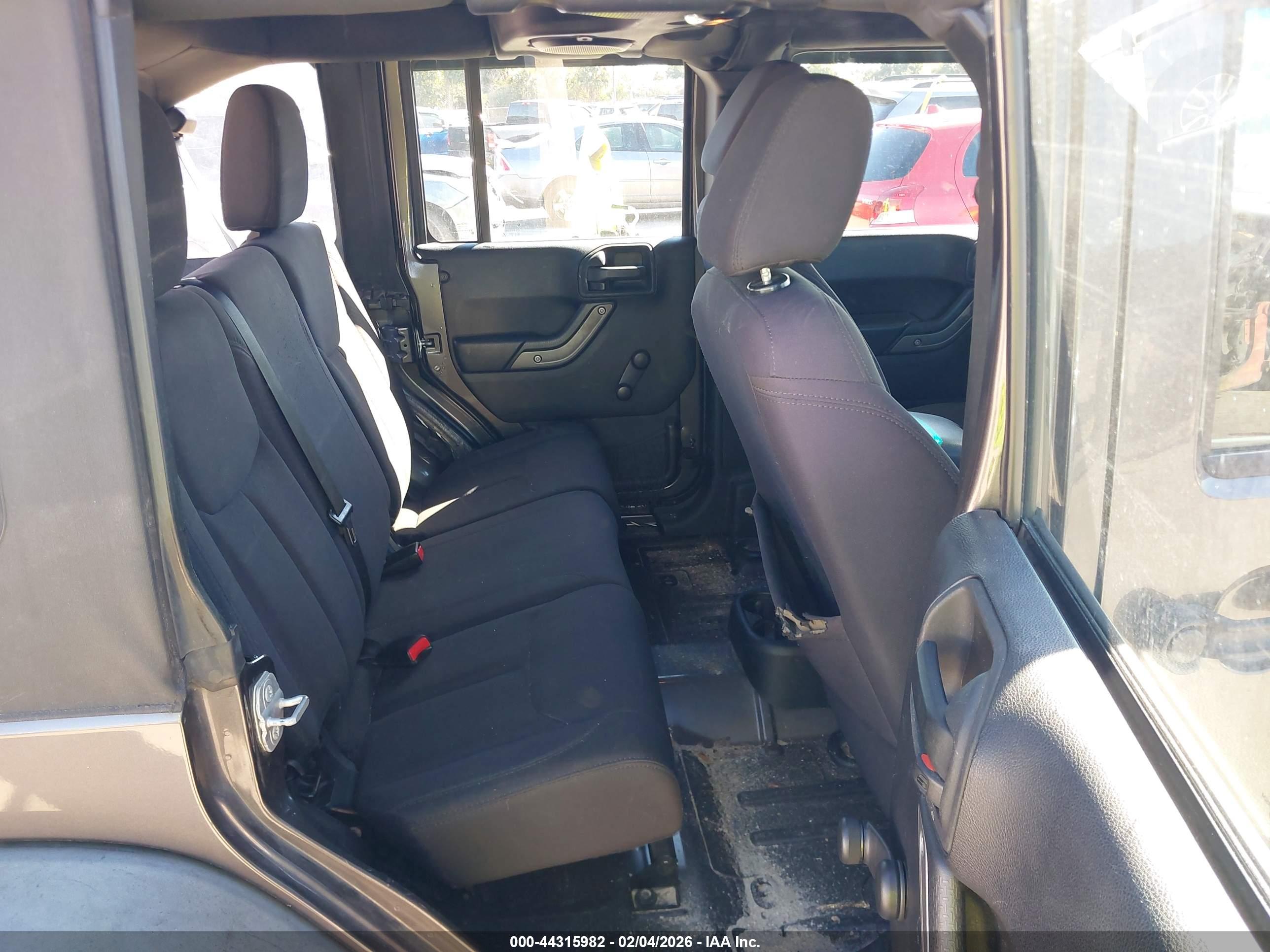 JEEP WRANGLER image 8