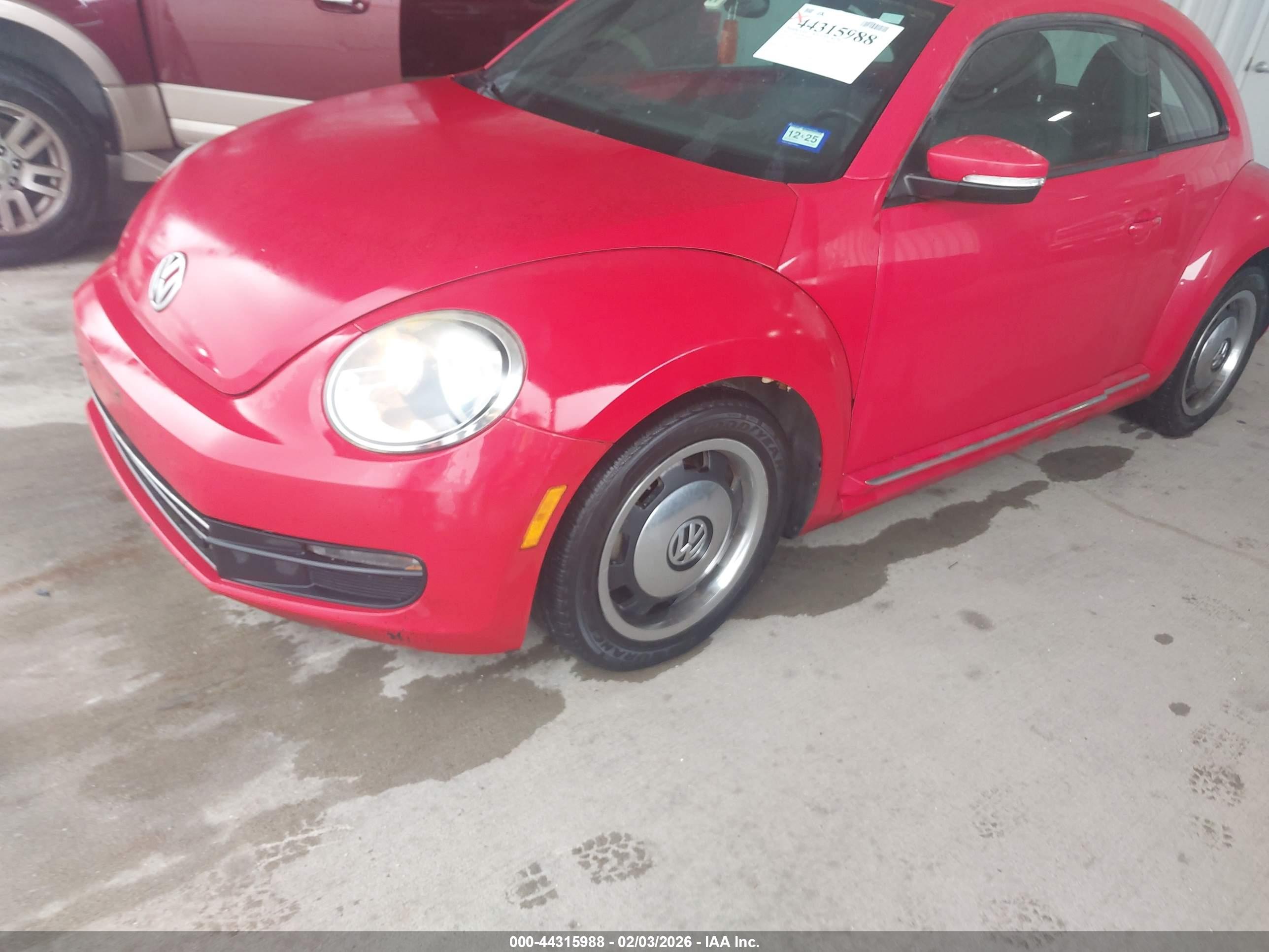 VOLKSWAGEN BEETLE image 2