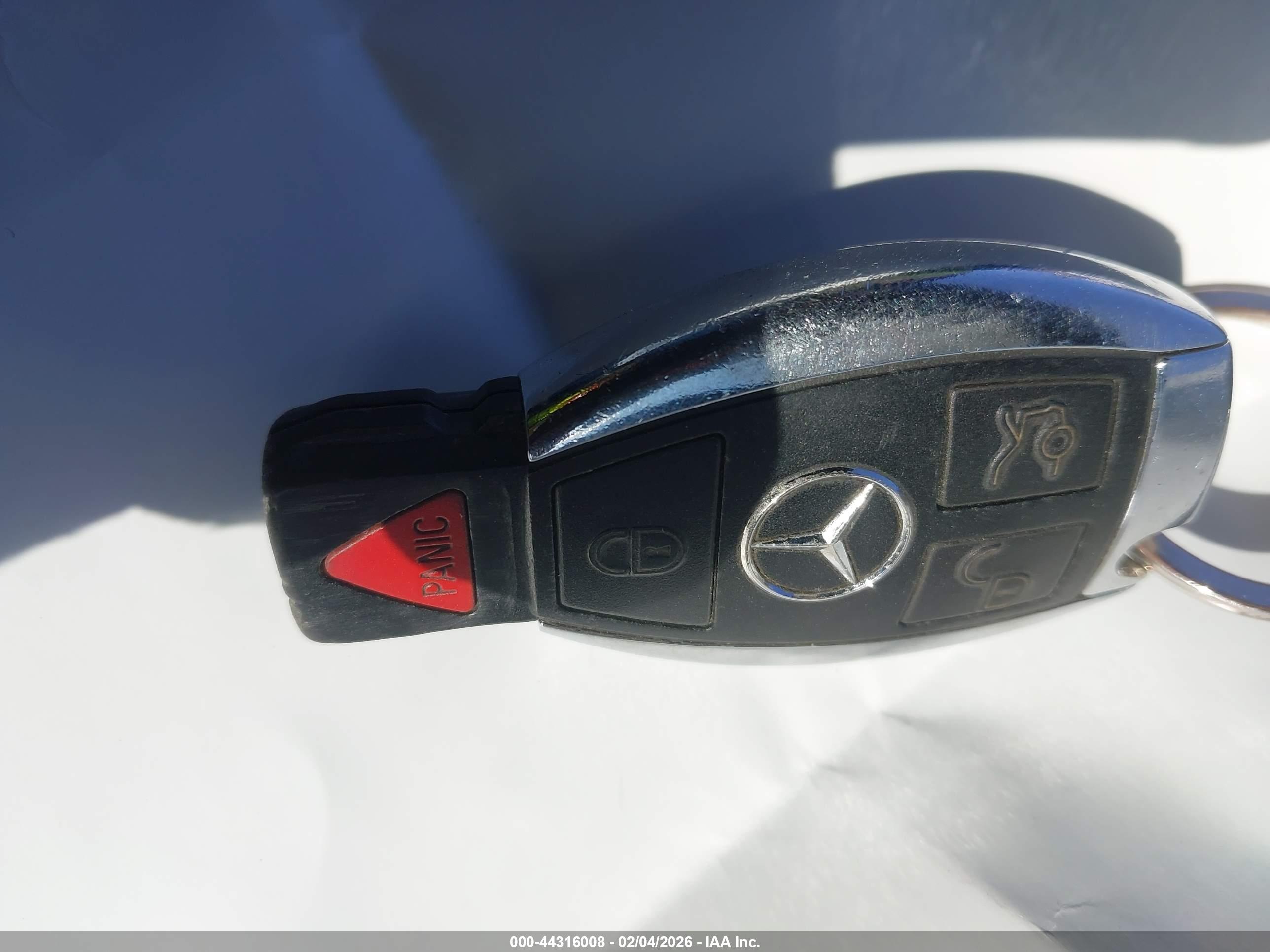 MERCEDES-BENZ C image 11