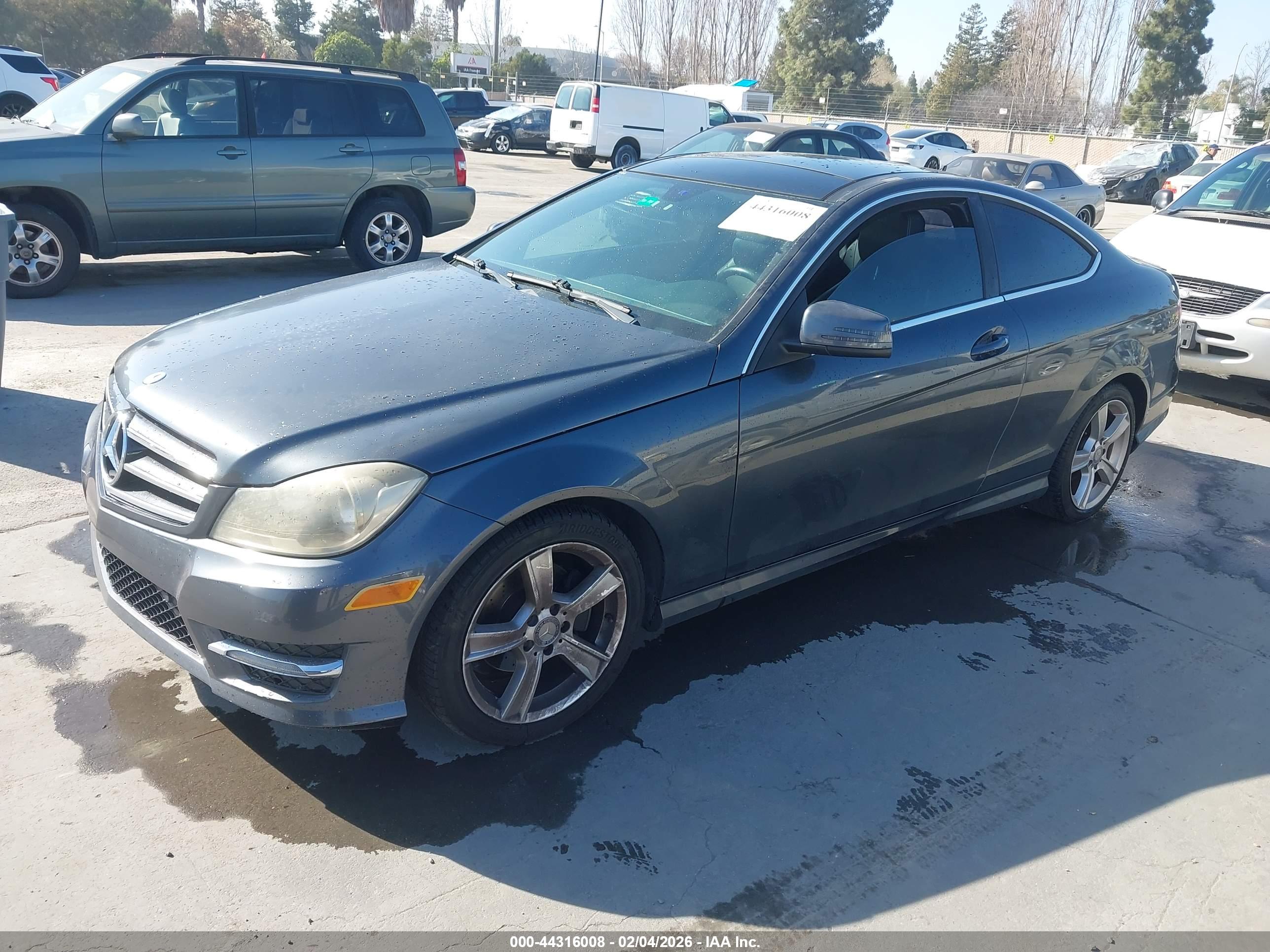 MERCEDES-BENZ C image 2