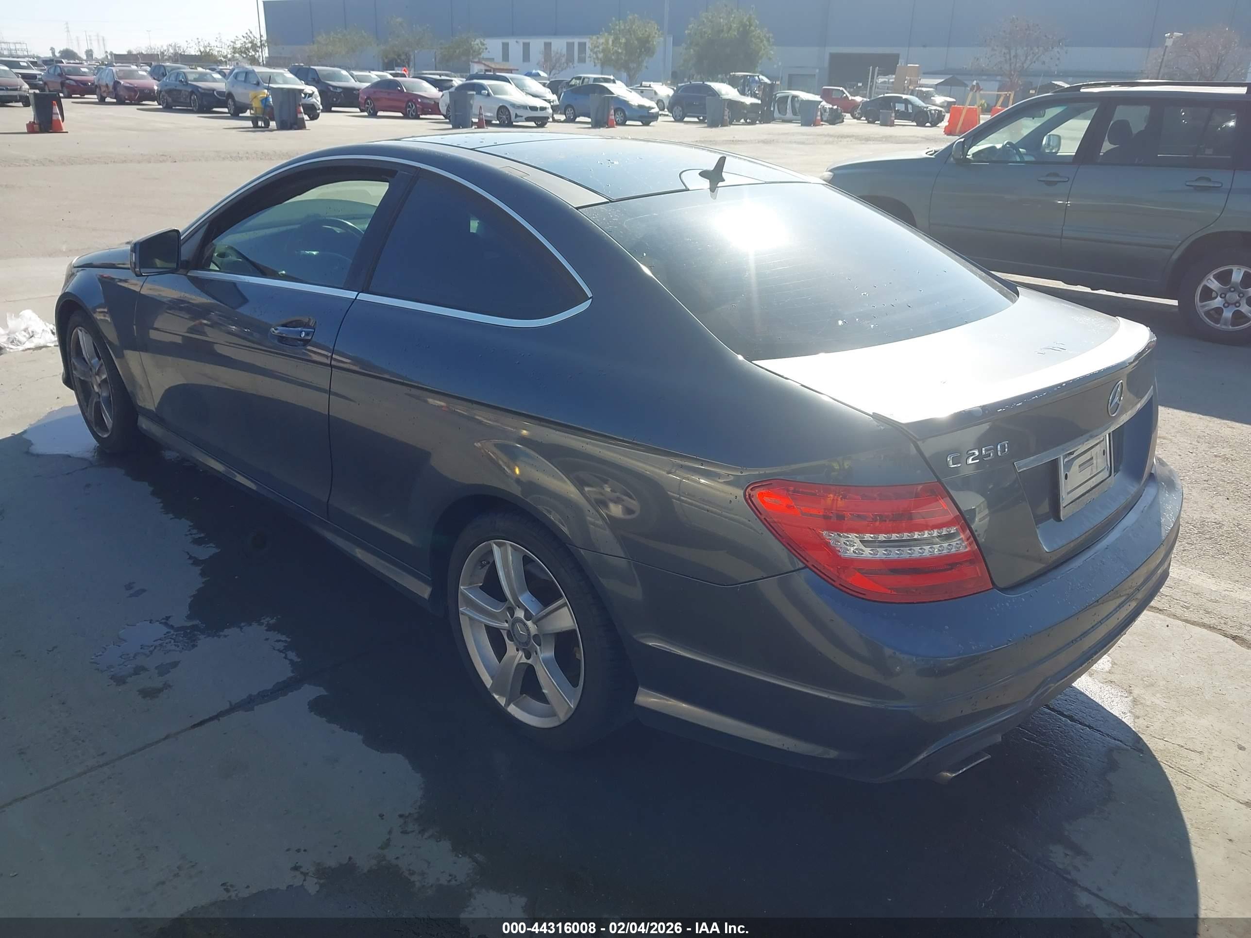 MERCEDES-BENZ C image 3