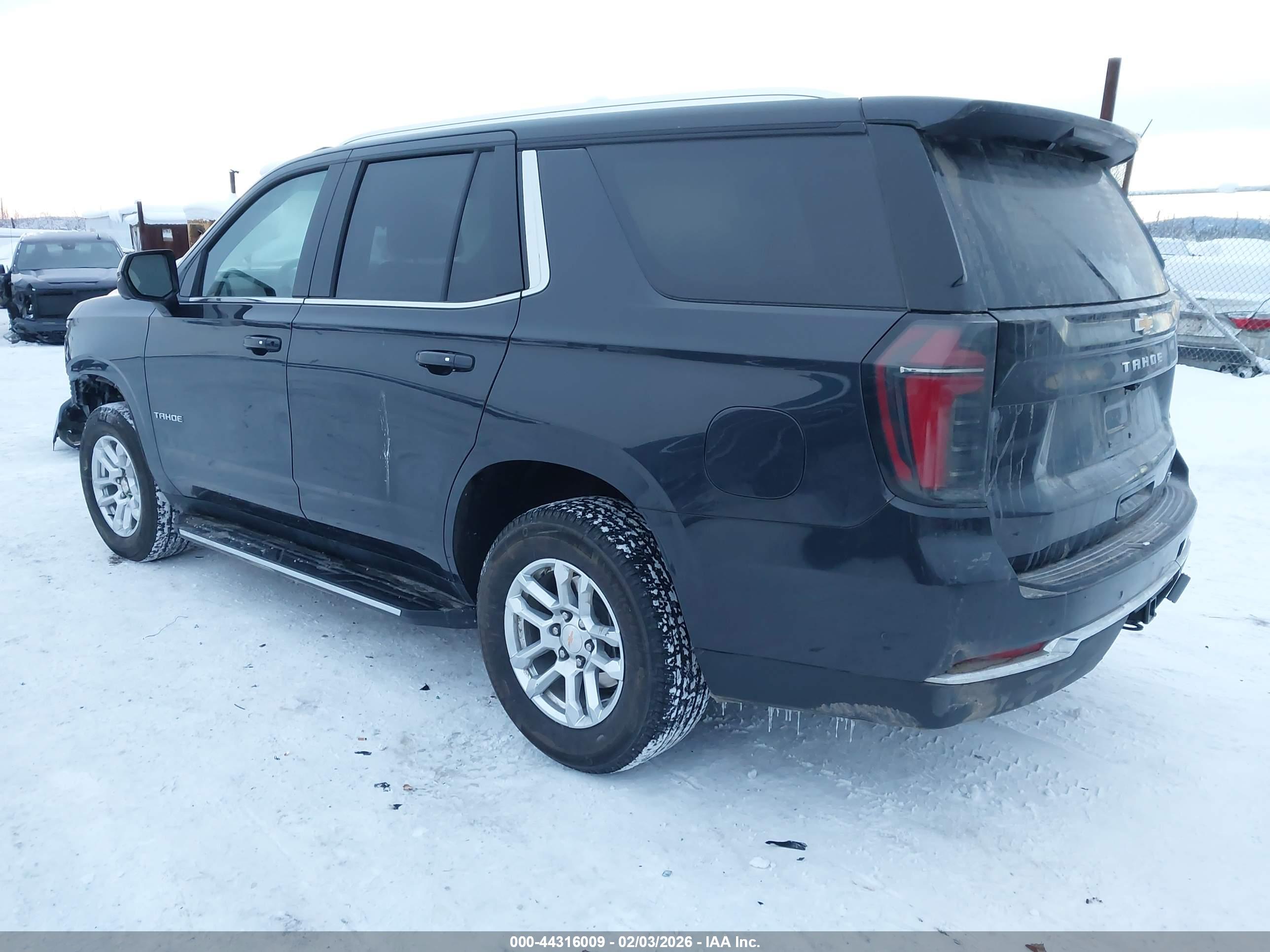 CHEVROLET TAHOE image 3