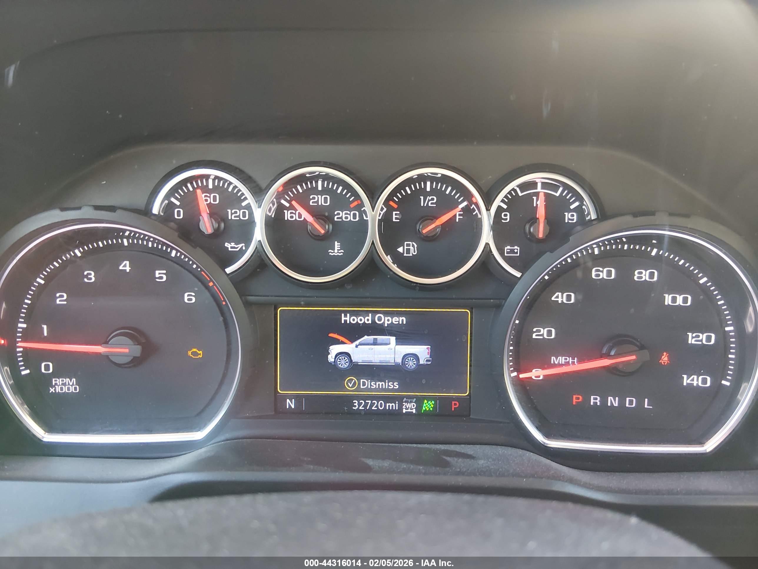 CHEVROLET SILVERADO image 7