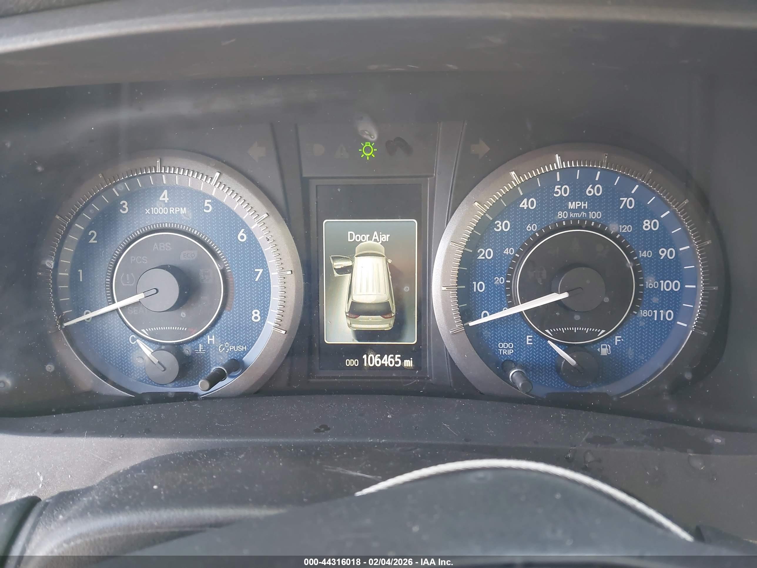 TOYOTA SIENNA image 7