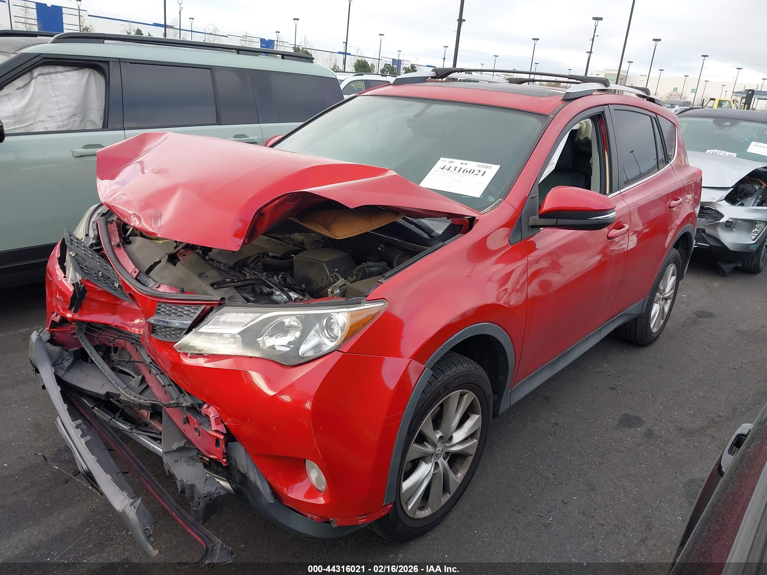 TOYOTA RAV4 image 2