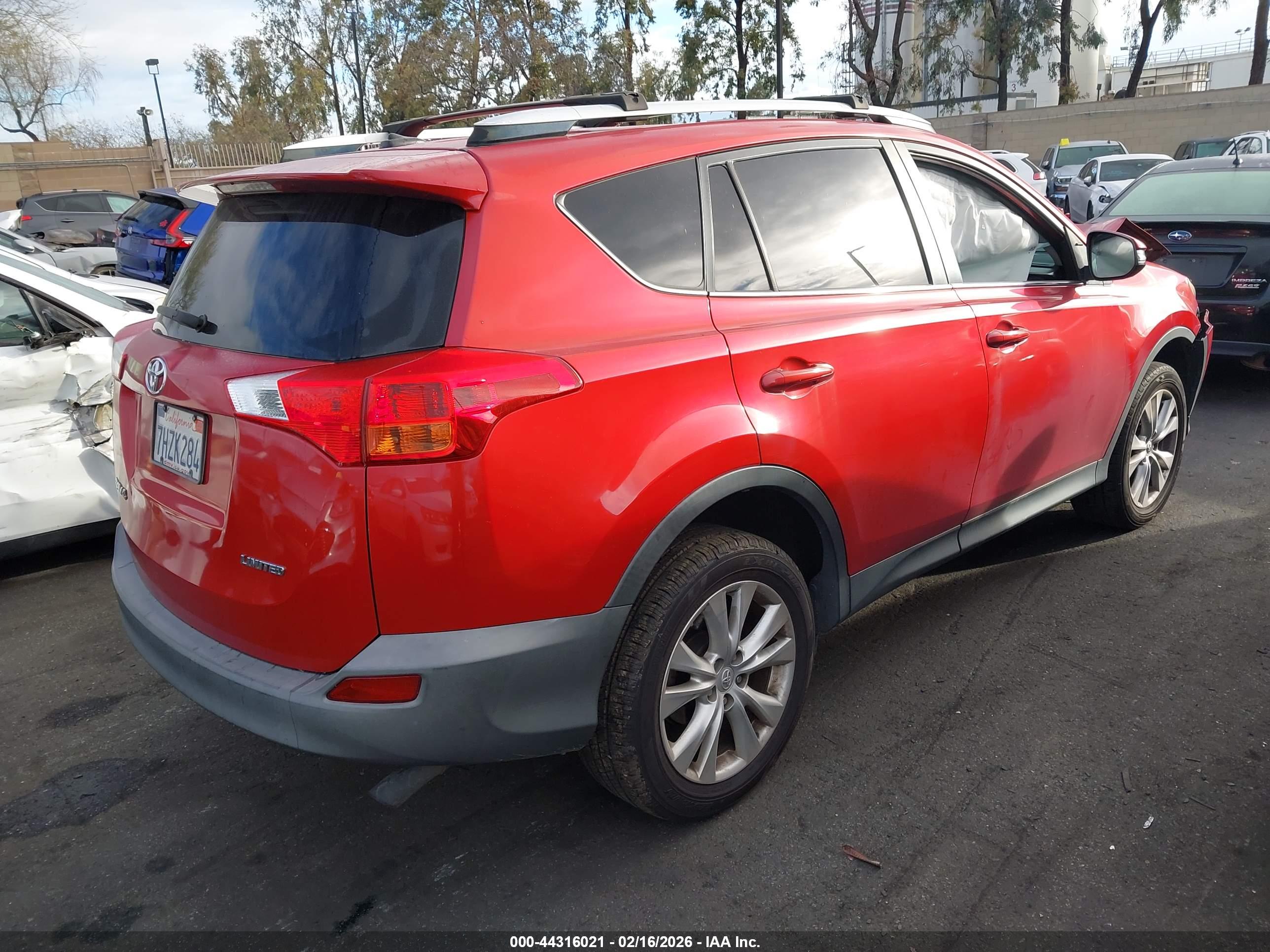 TOYOTA RAV4 image 4