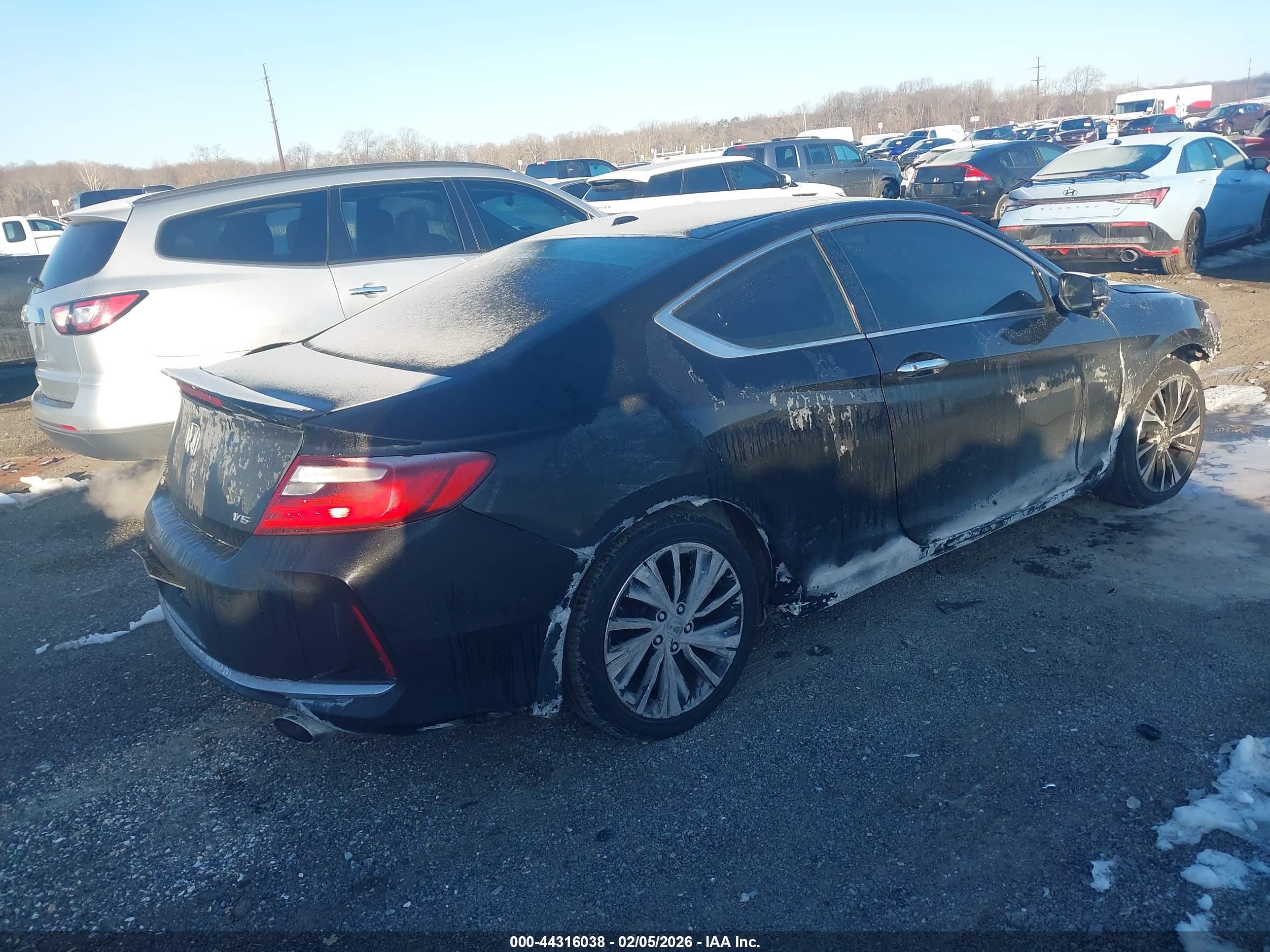 HONDA ACCORD image 4