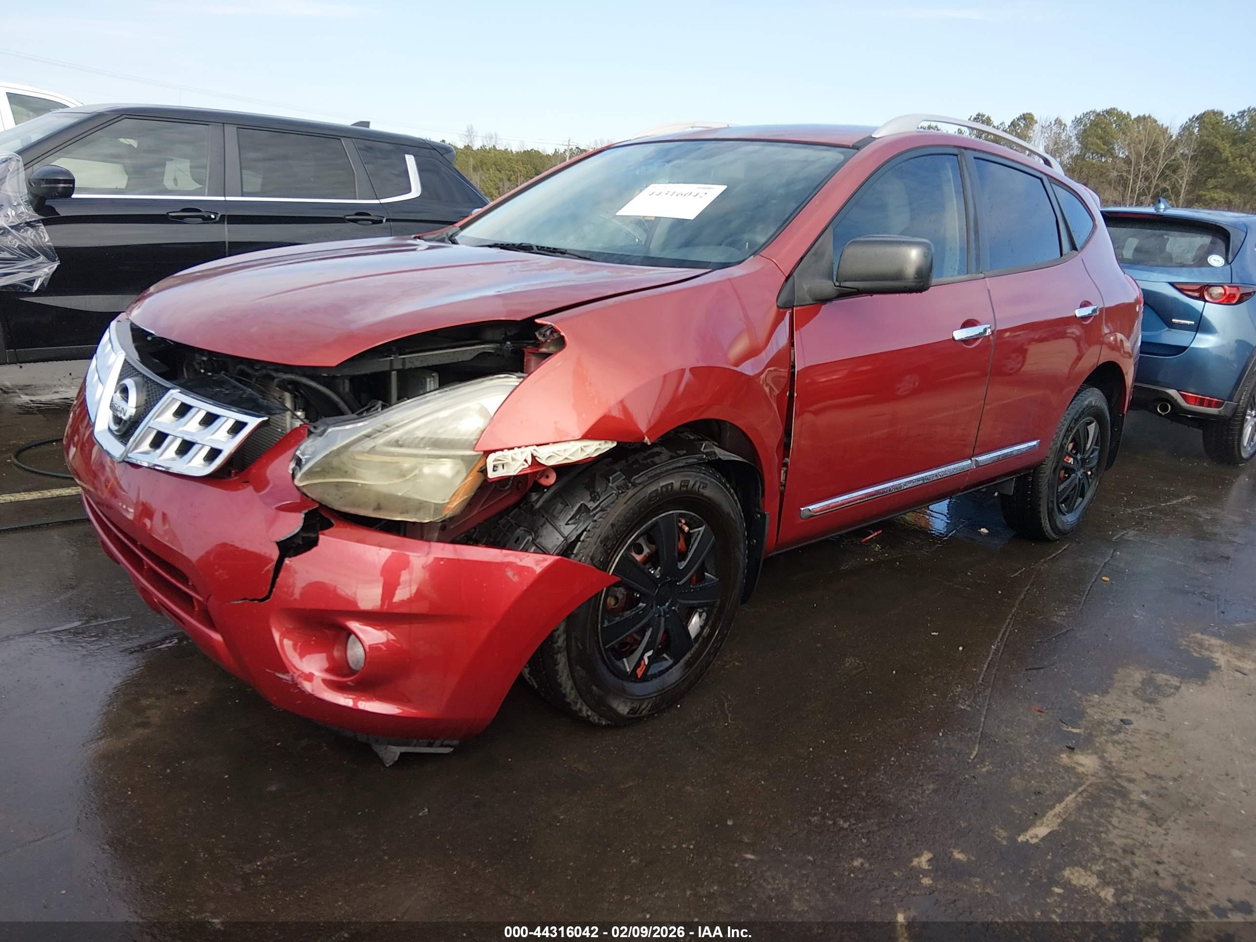 NISSAN ROGUE image 2
