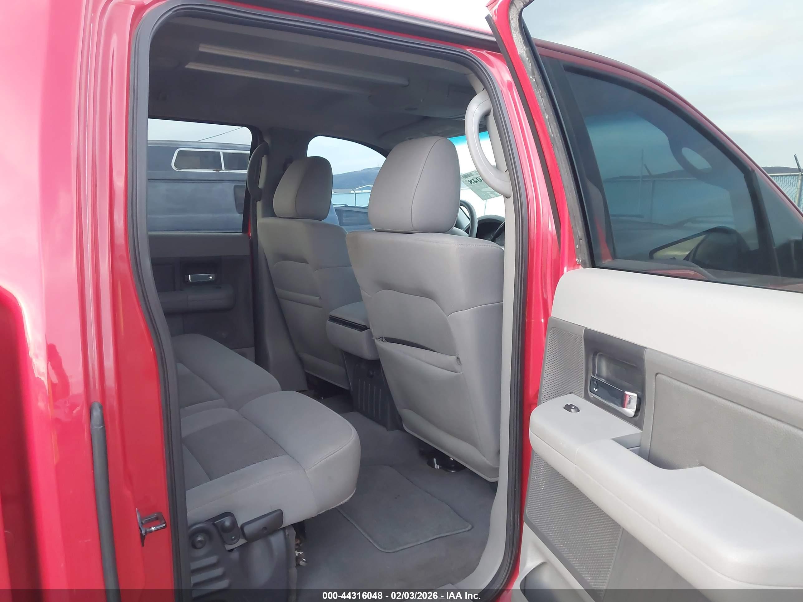 FORD F-150 image 8