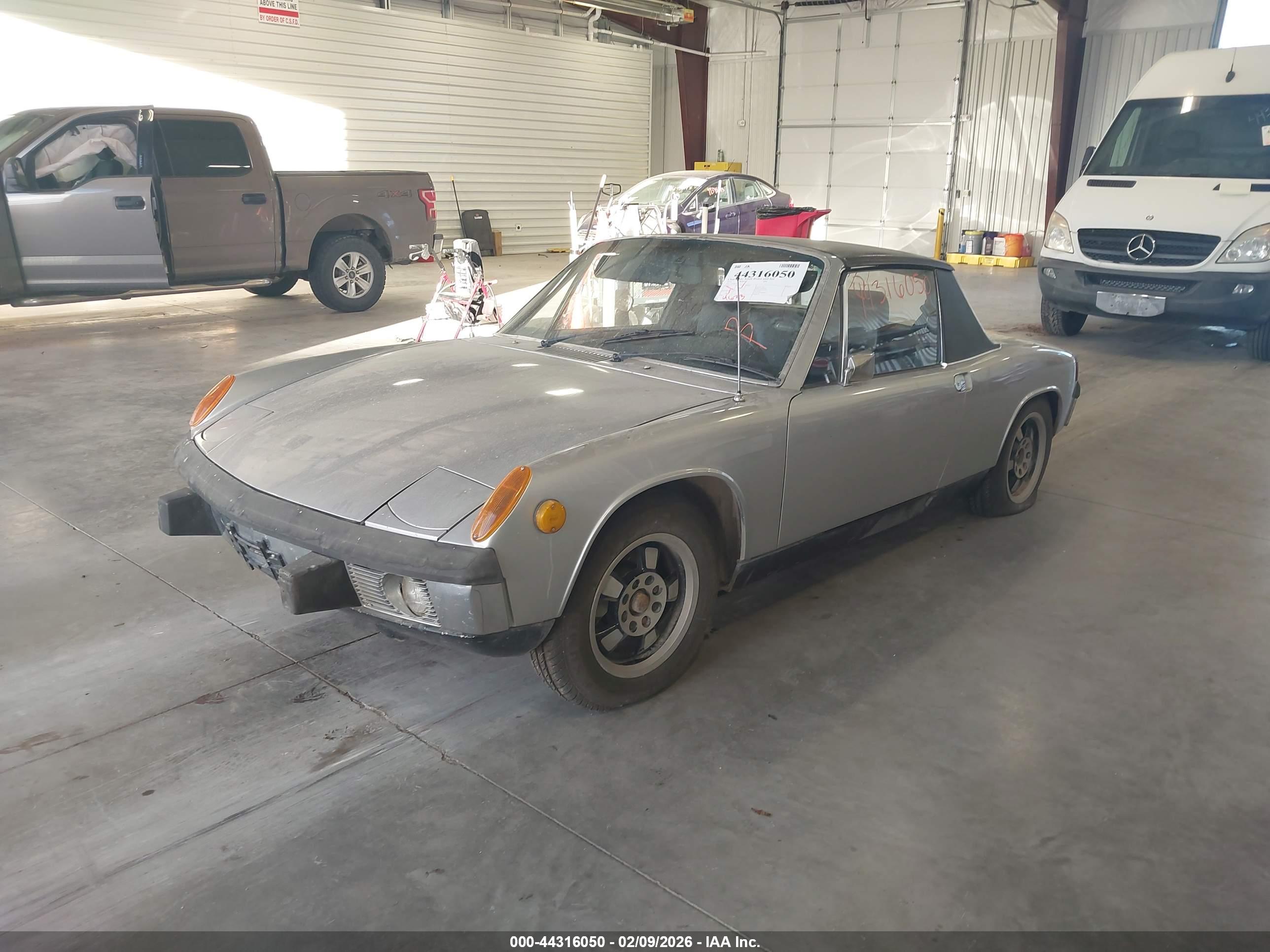 PORSCHE 914 image 2