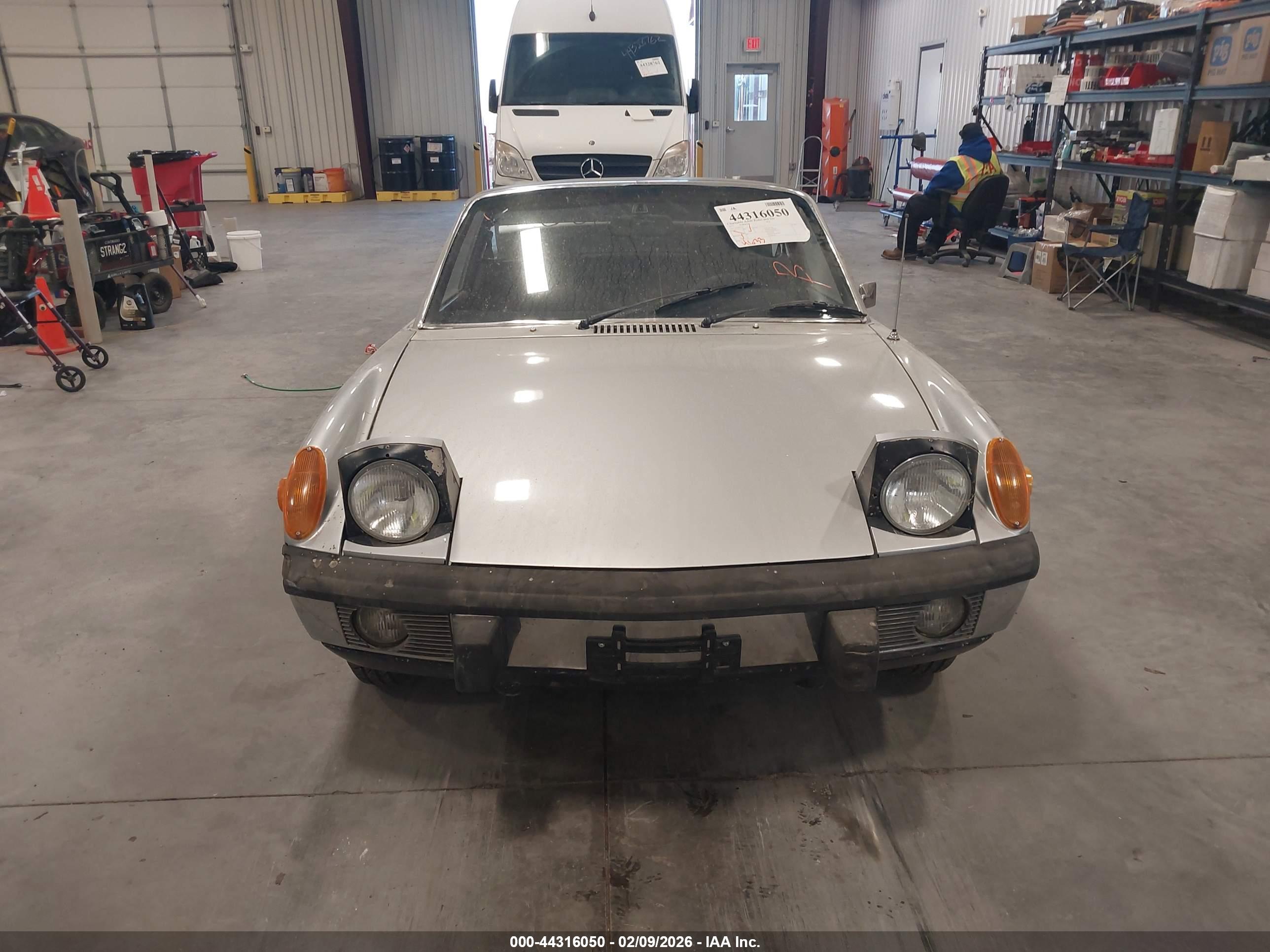 PORSCHE 914 image 6
