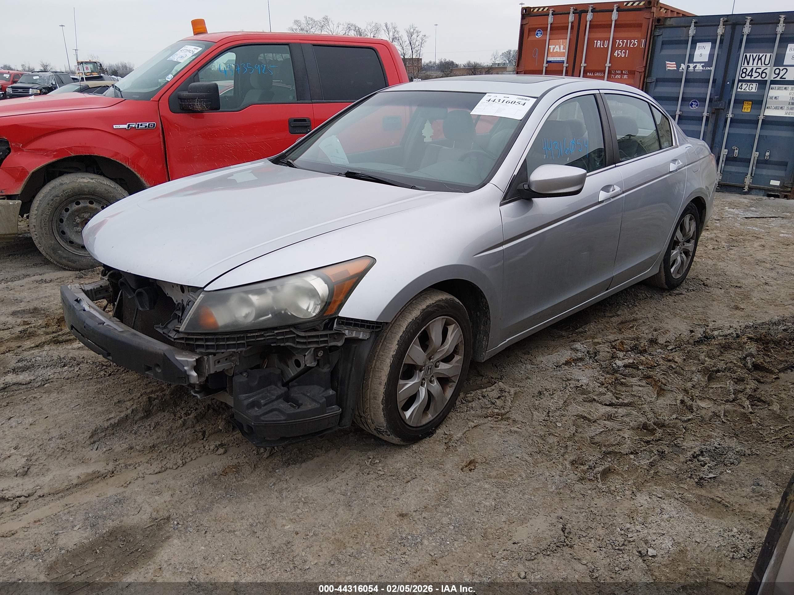 HONDA ACCORD image 2
