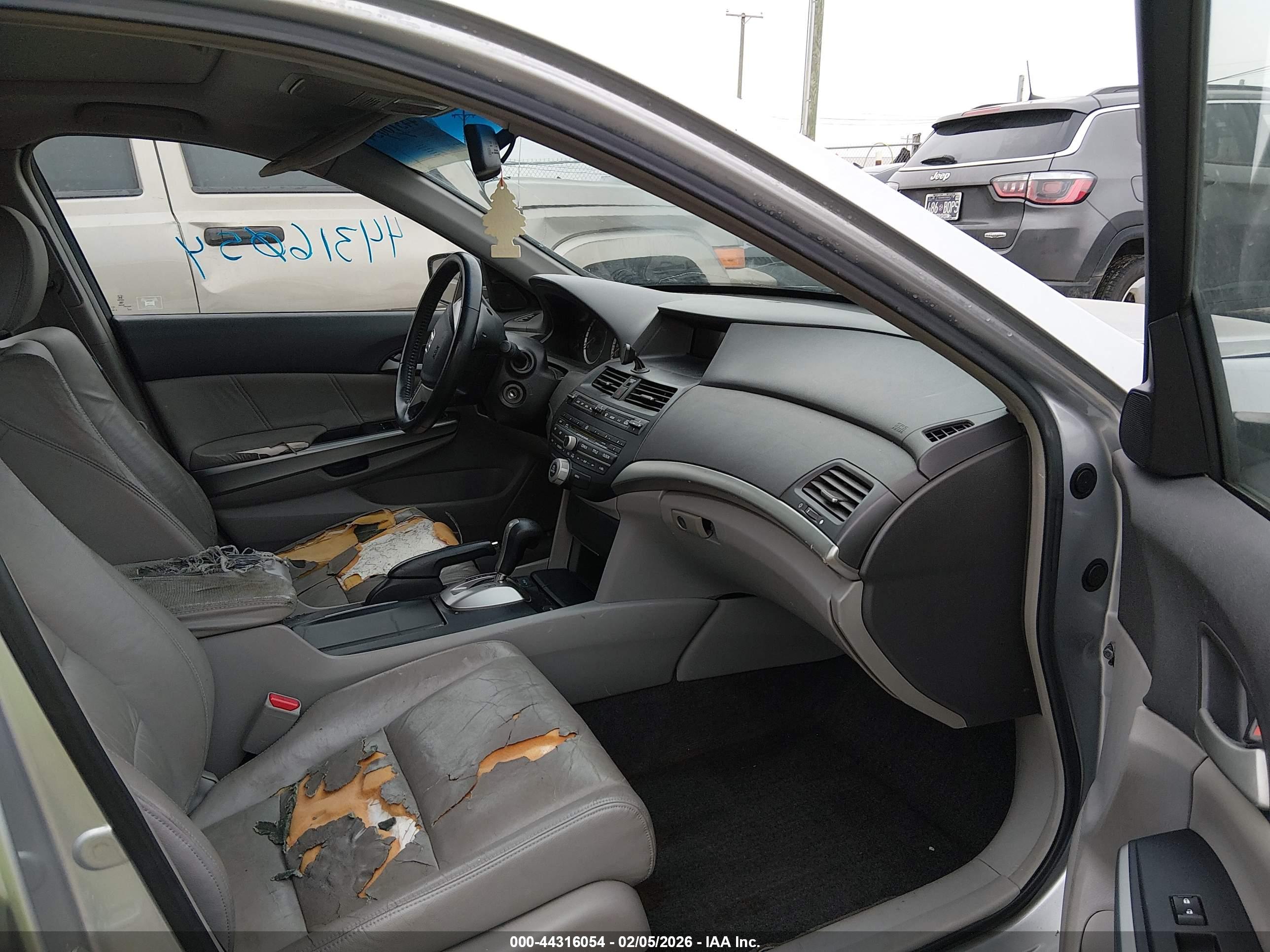 HONDA ACCORD image 5