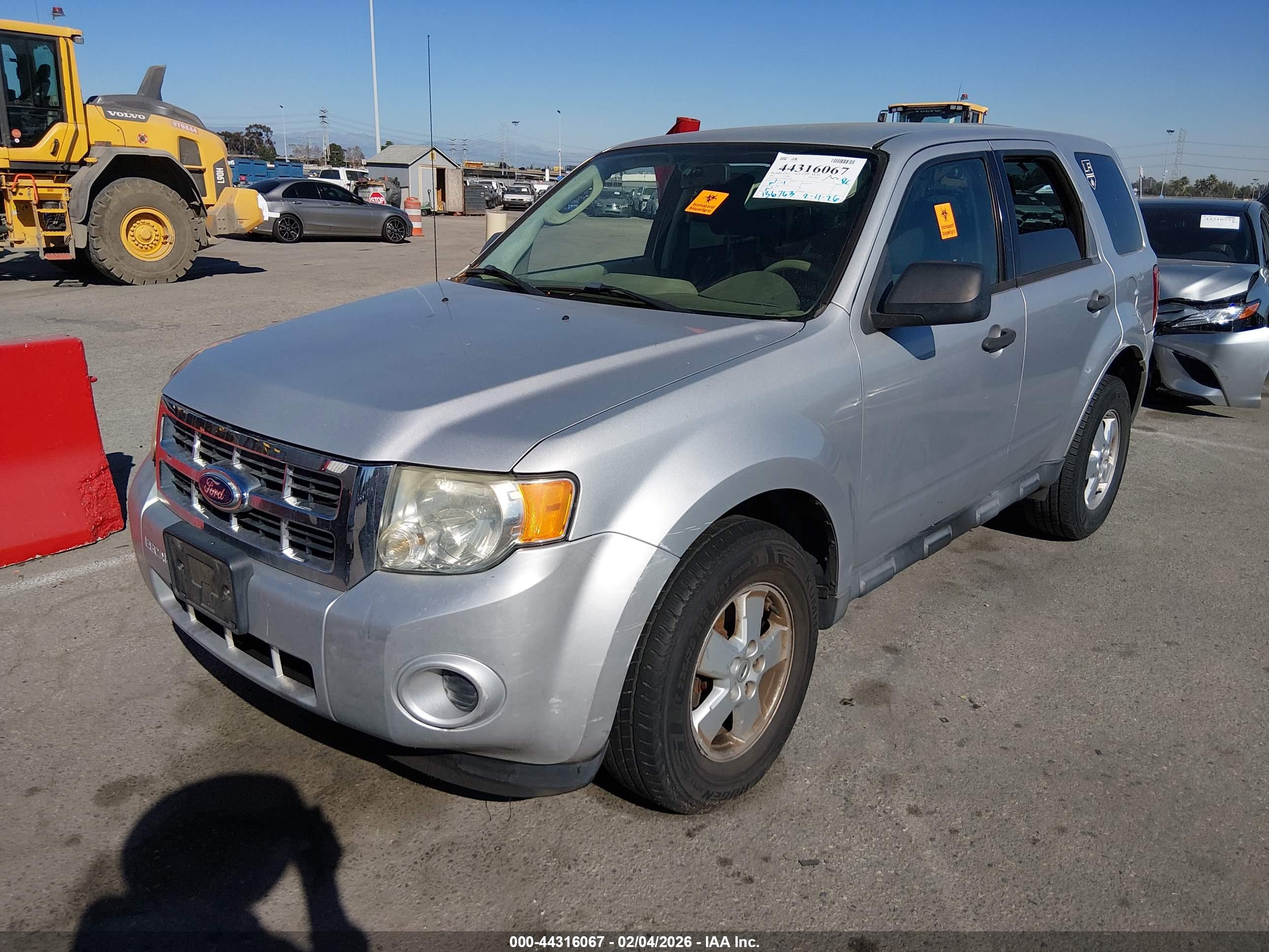 FORD ESCAPE image 6