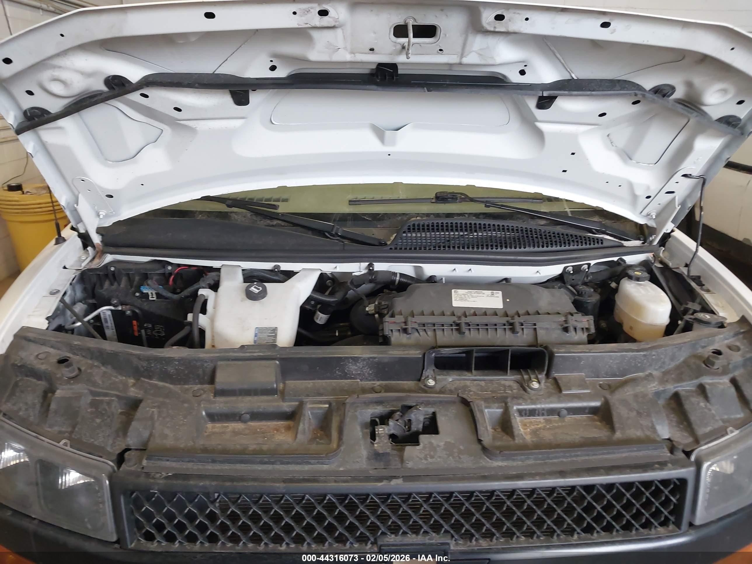 CHEVROLET EXPRESS image 10