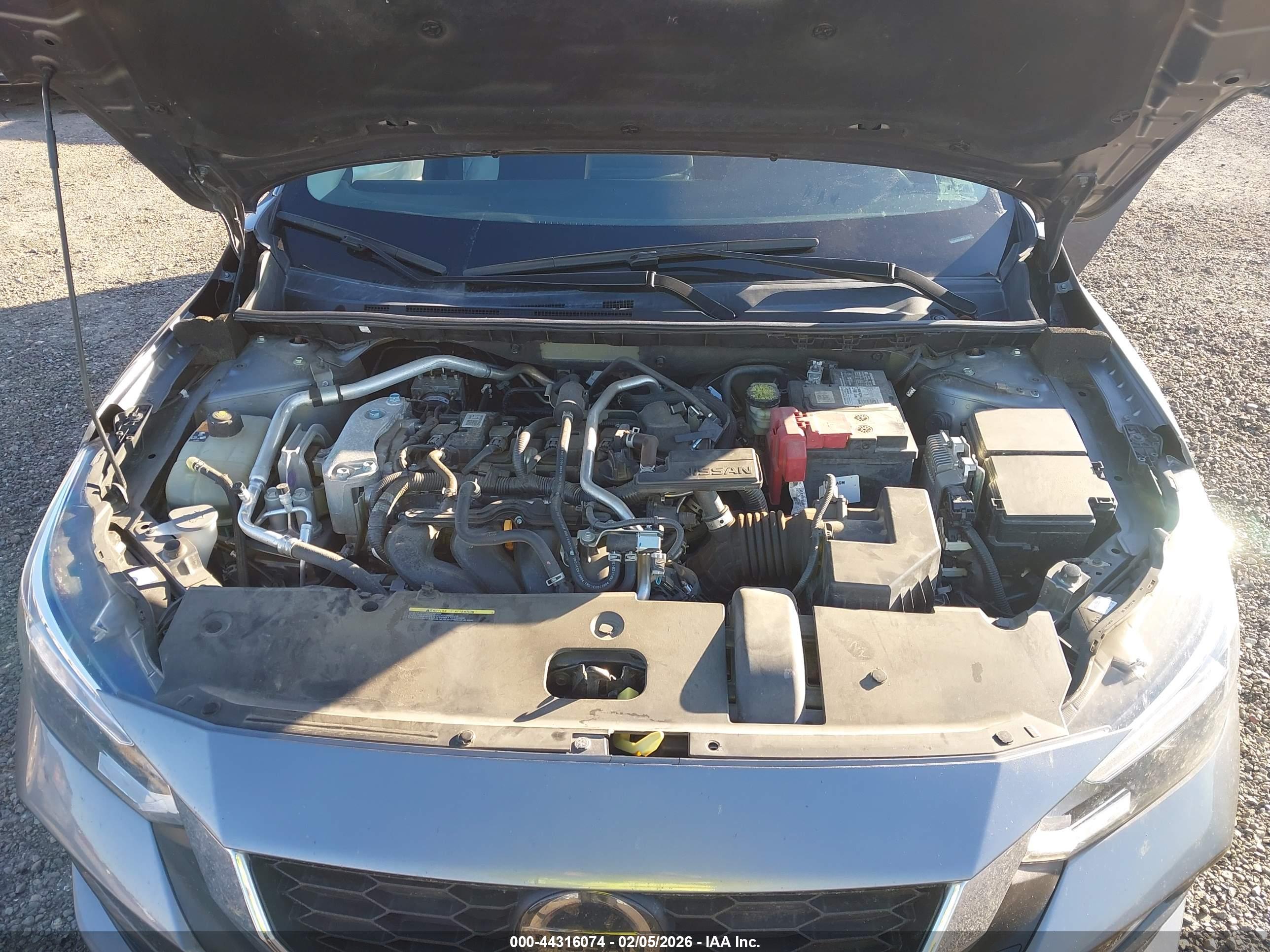 NISSAN SENTRA image 10