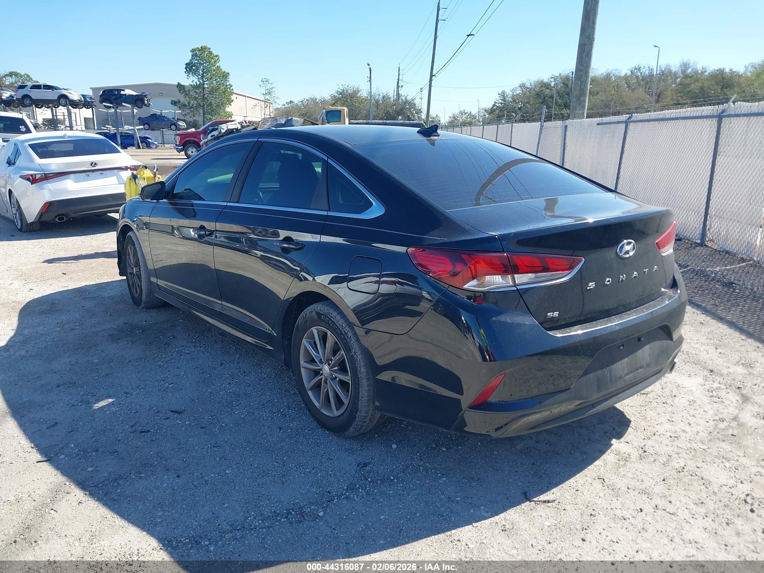 HYUNDAI SONATA image 3