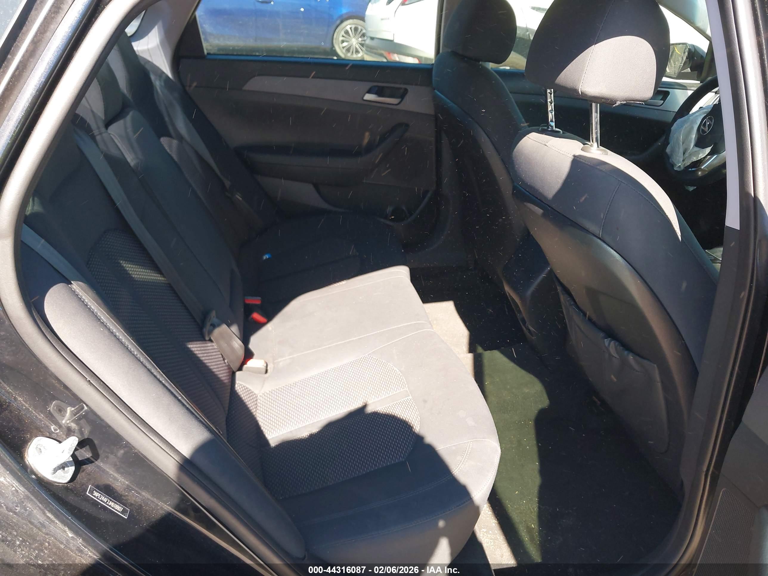 HYUNDAI SONATA image 8