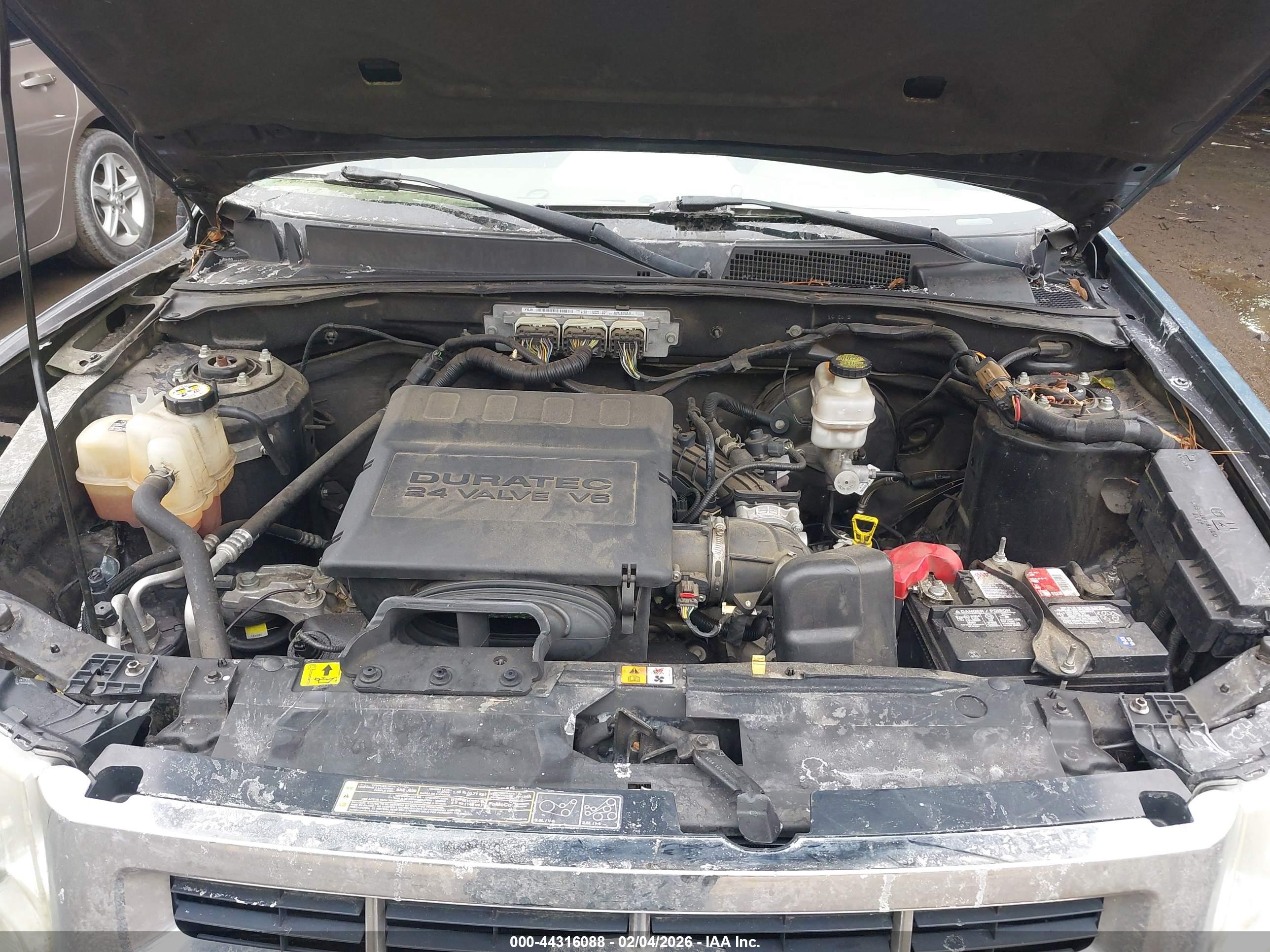 FORD ESCAPE image 10