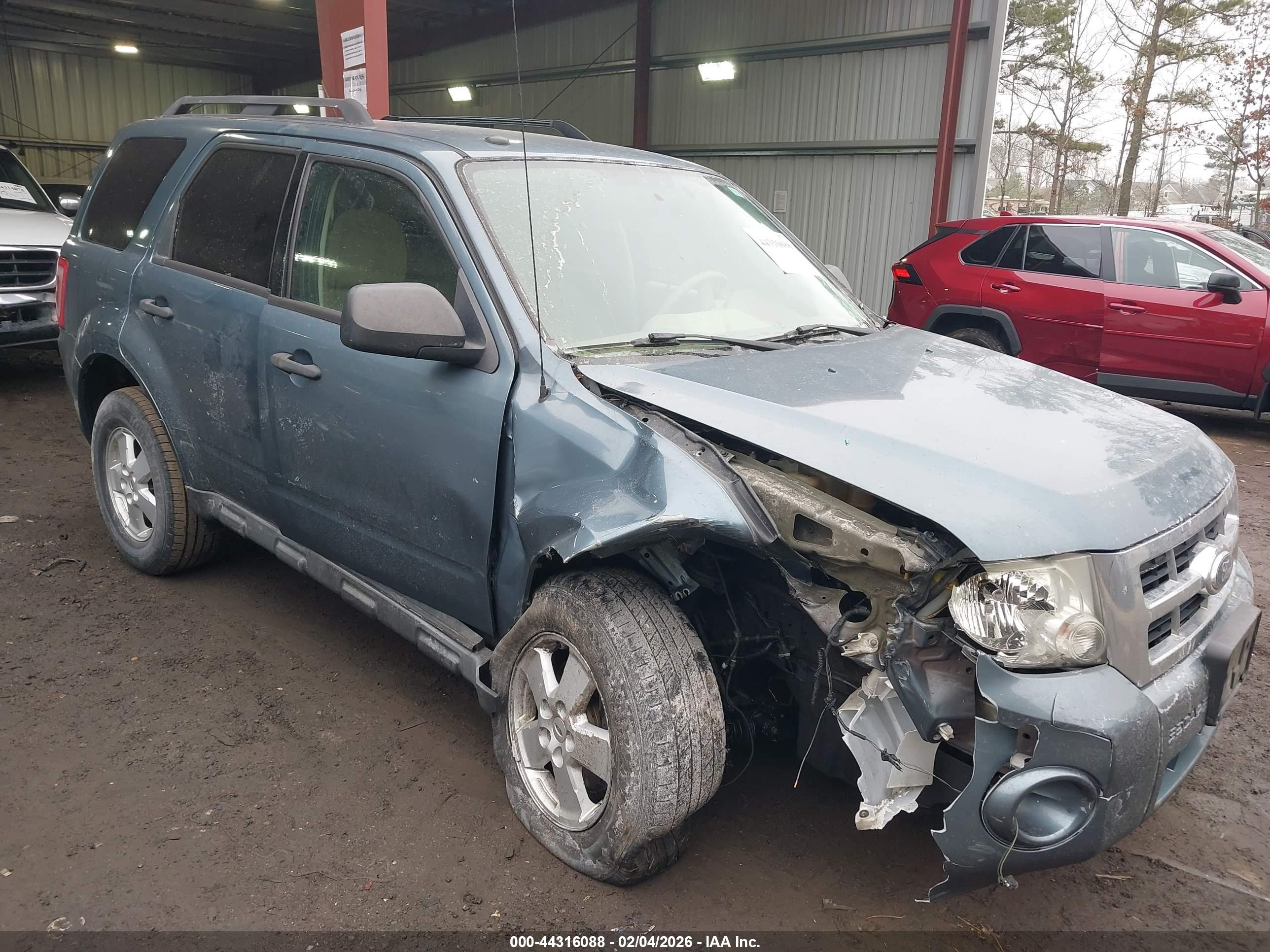 FORD ESCAPE image 6
