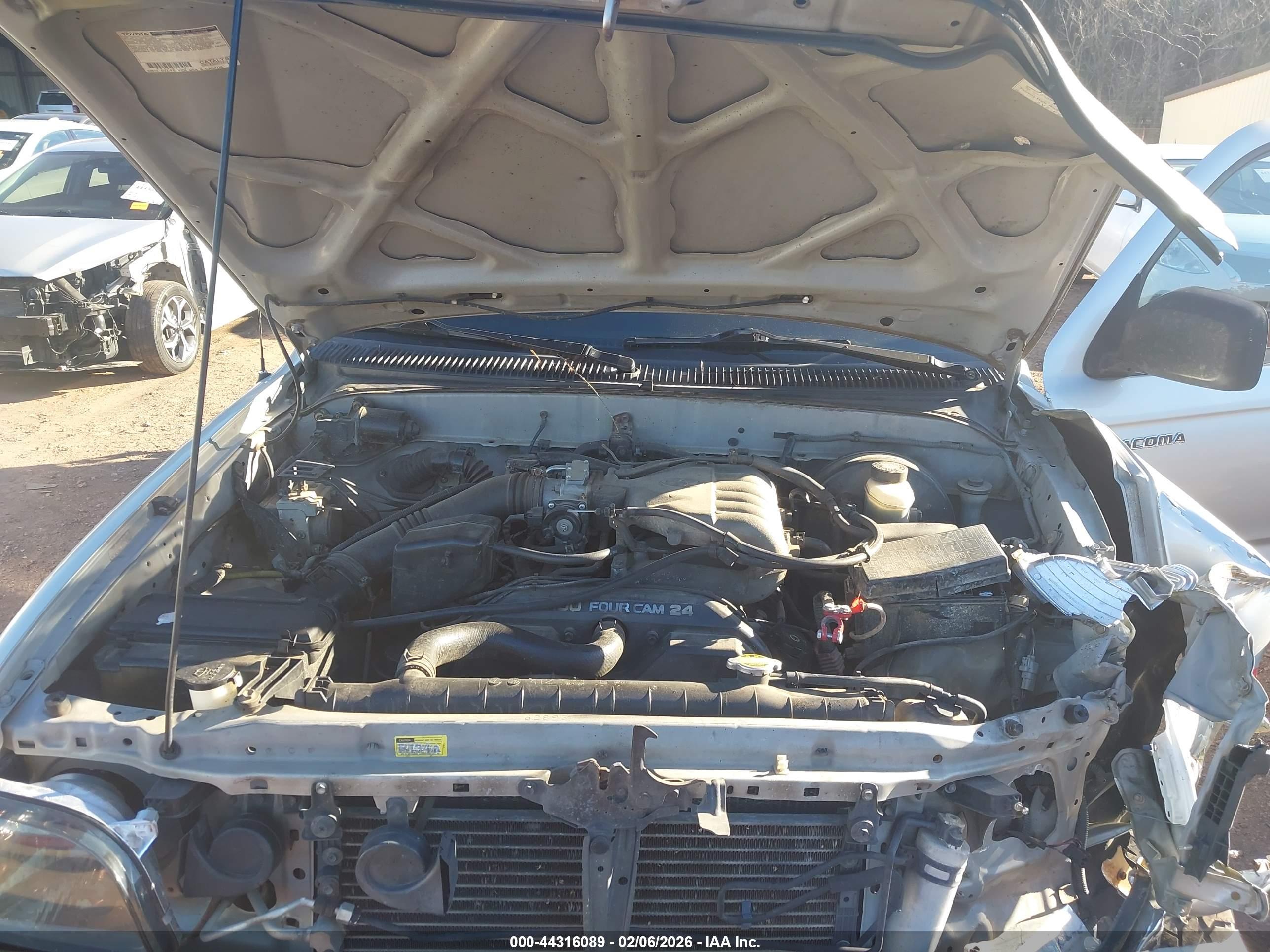 TOYOTA TACOMA image 10