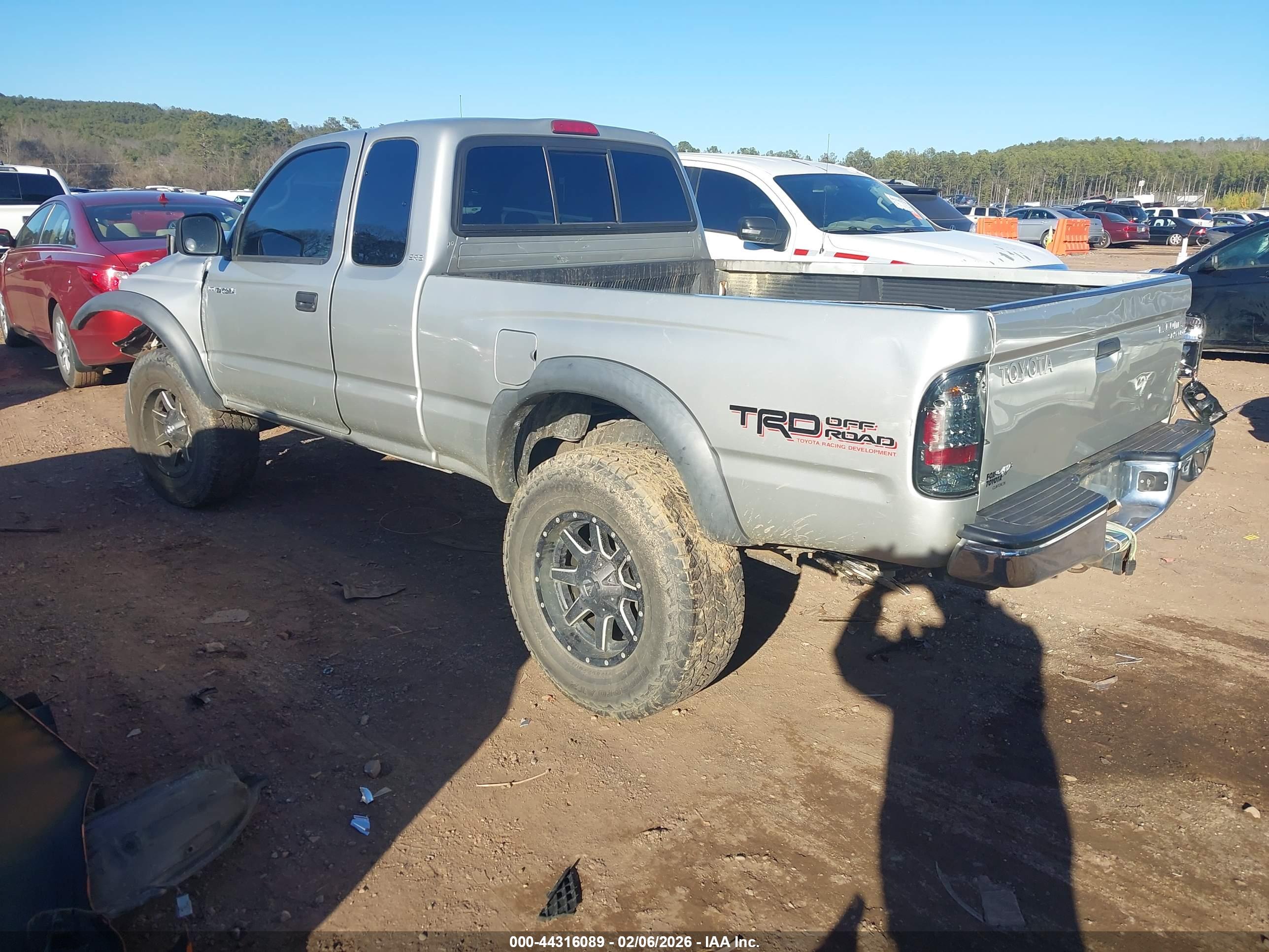 TOYOTA TACOMA image 3