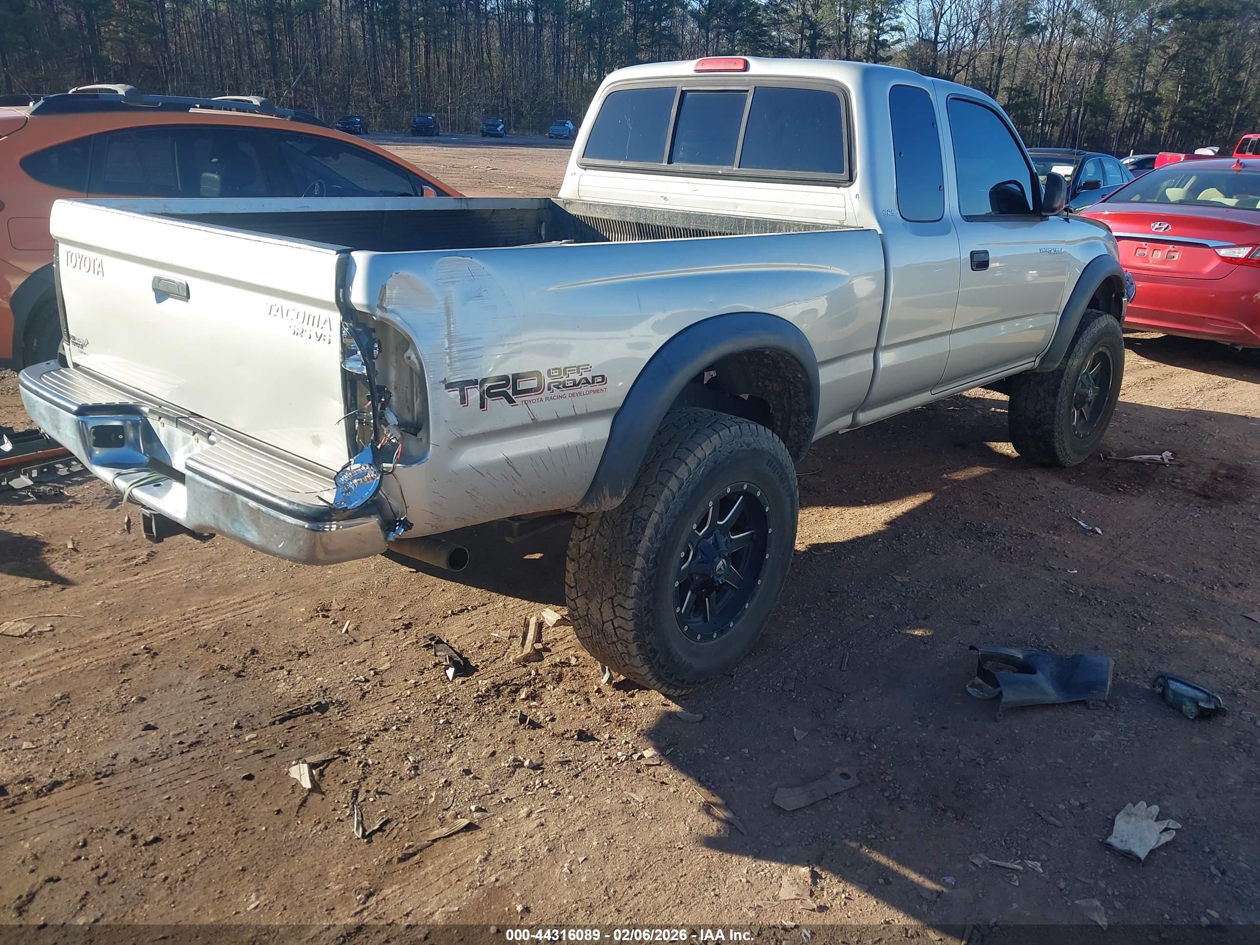 TOYOTA TACOMA image 4