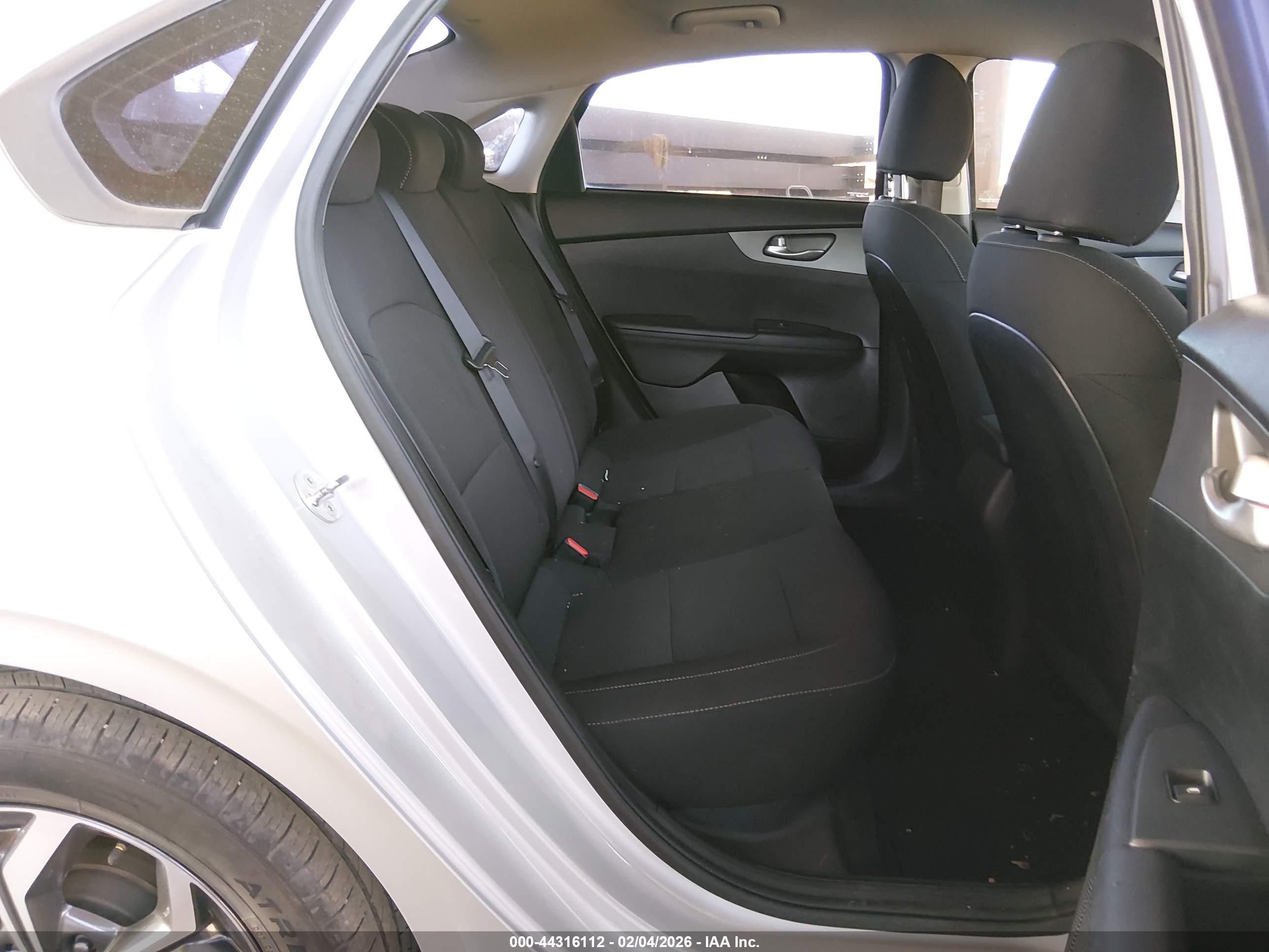 KIA FORTE image 8