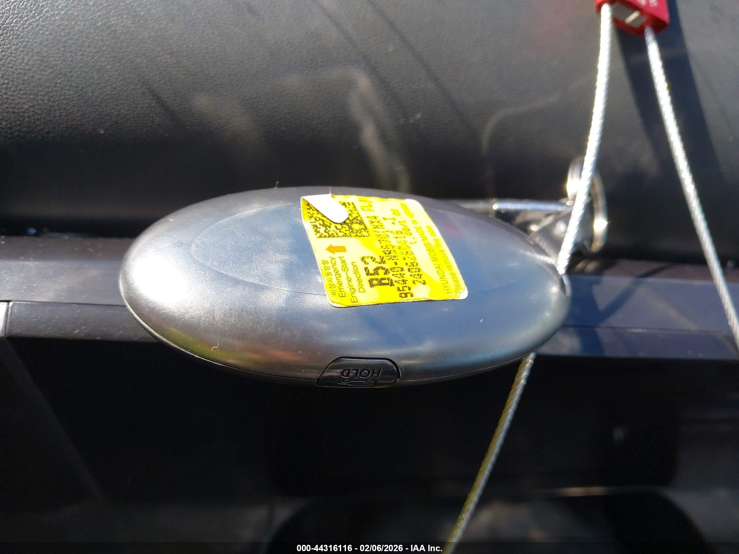 HYUNDAI TUCSON image 11