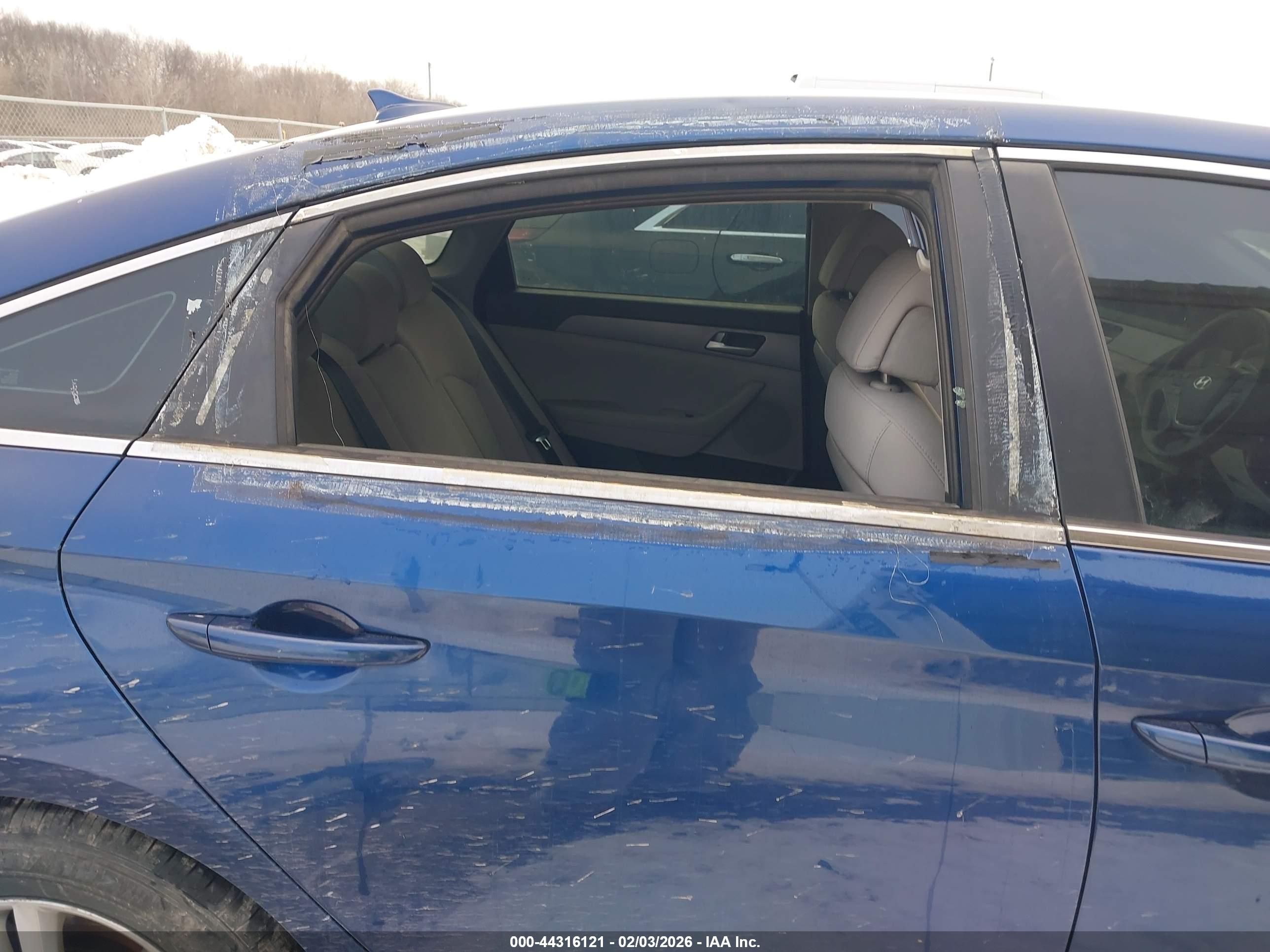 HYUNDAI SONATA image 6