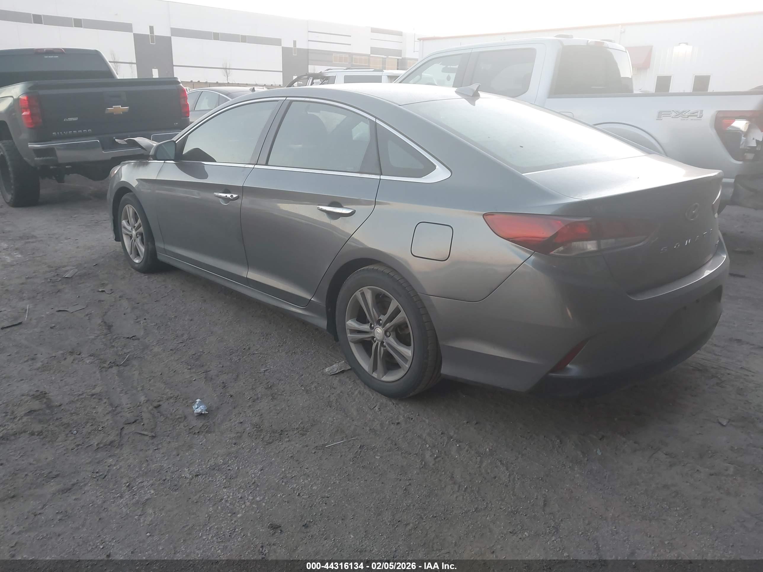 HYUNDAI SONATA image 3