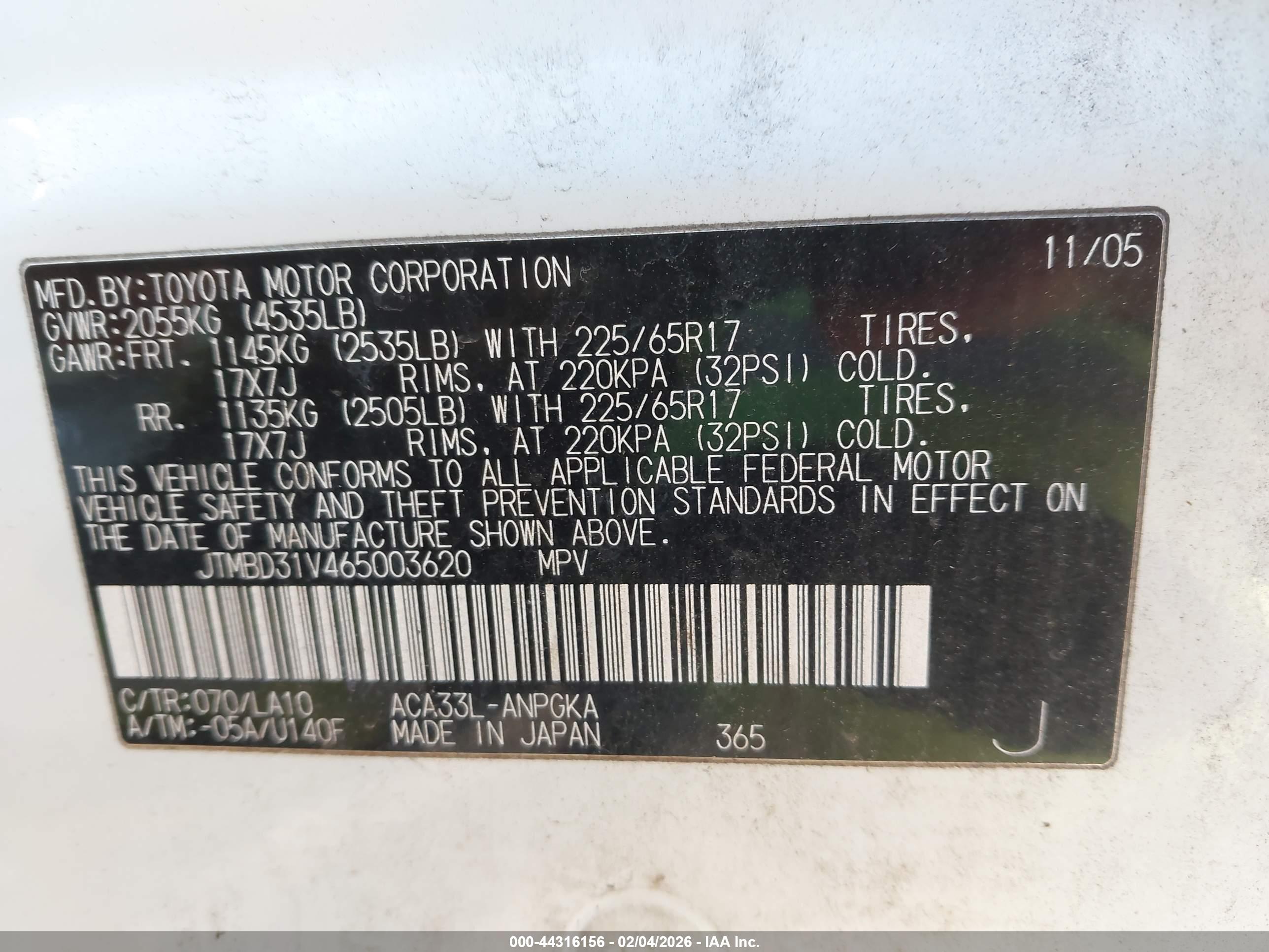 TOYOTA RAV4 image 9