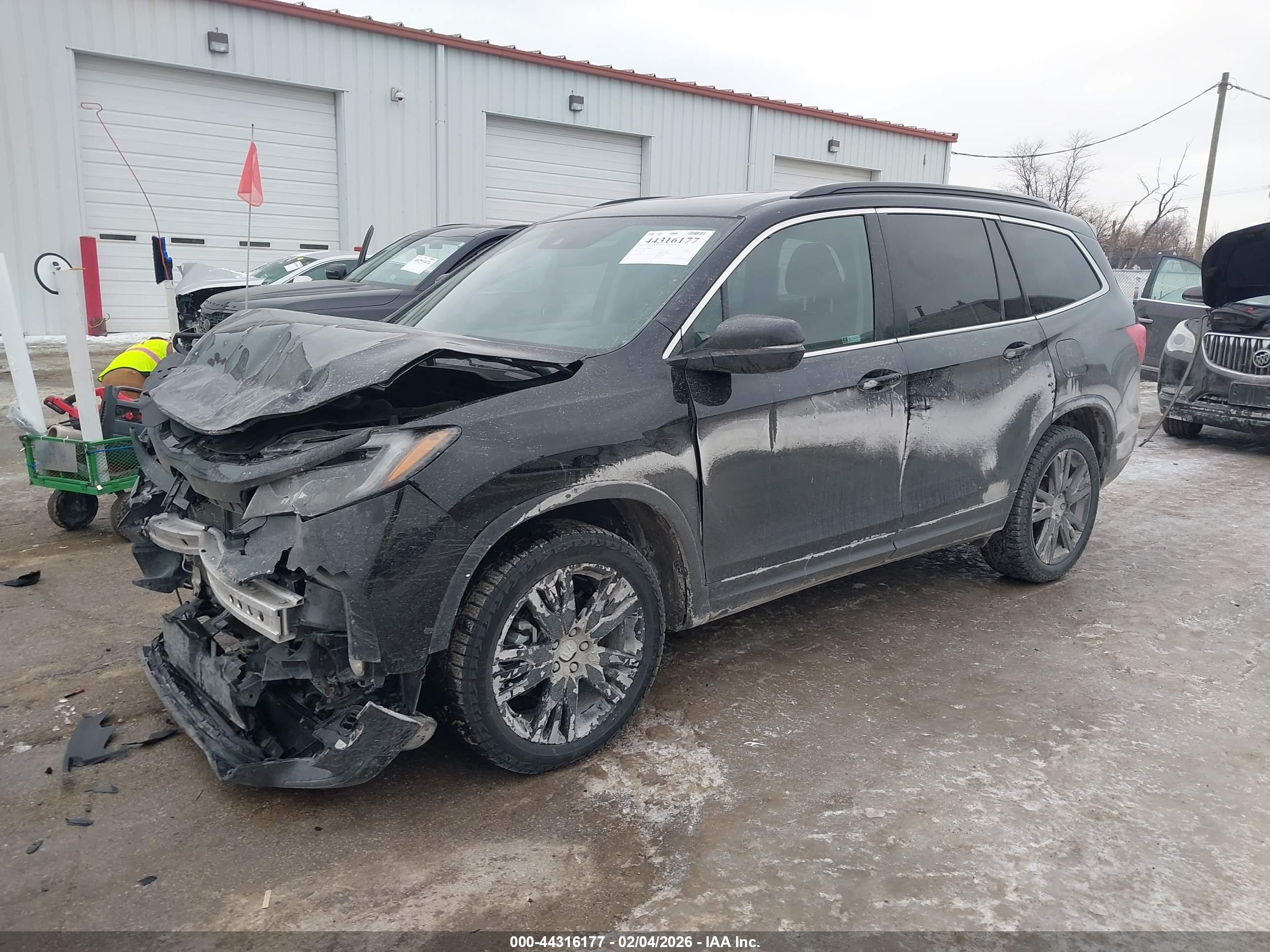 HONDA PILOT image 2