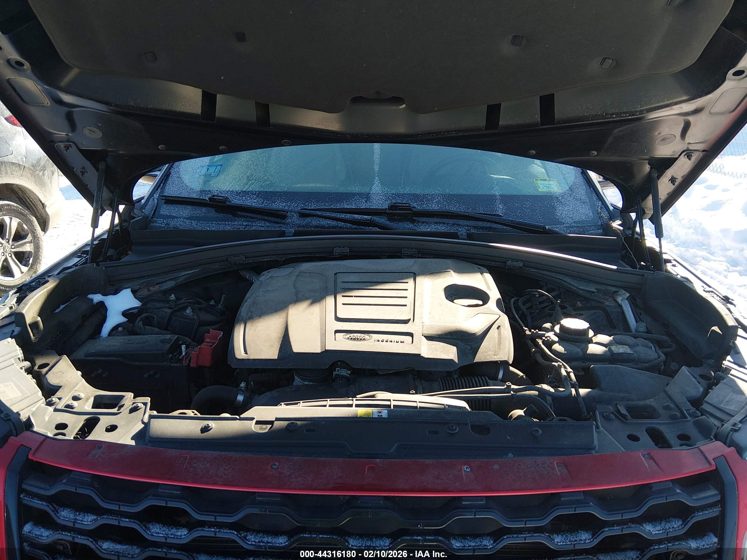 LAND ROVER image 10