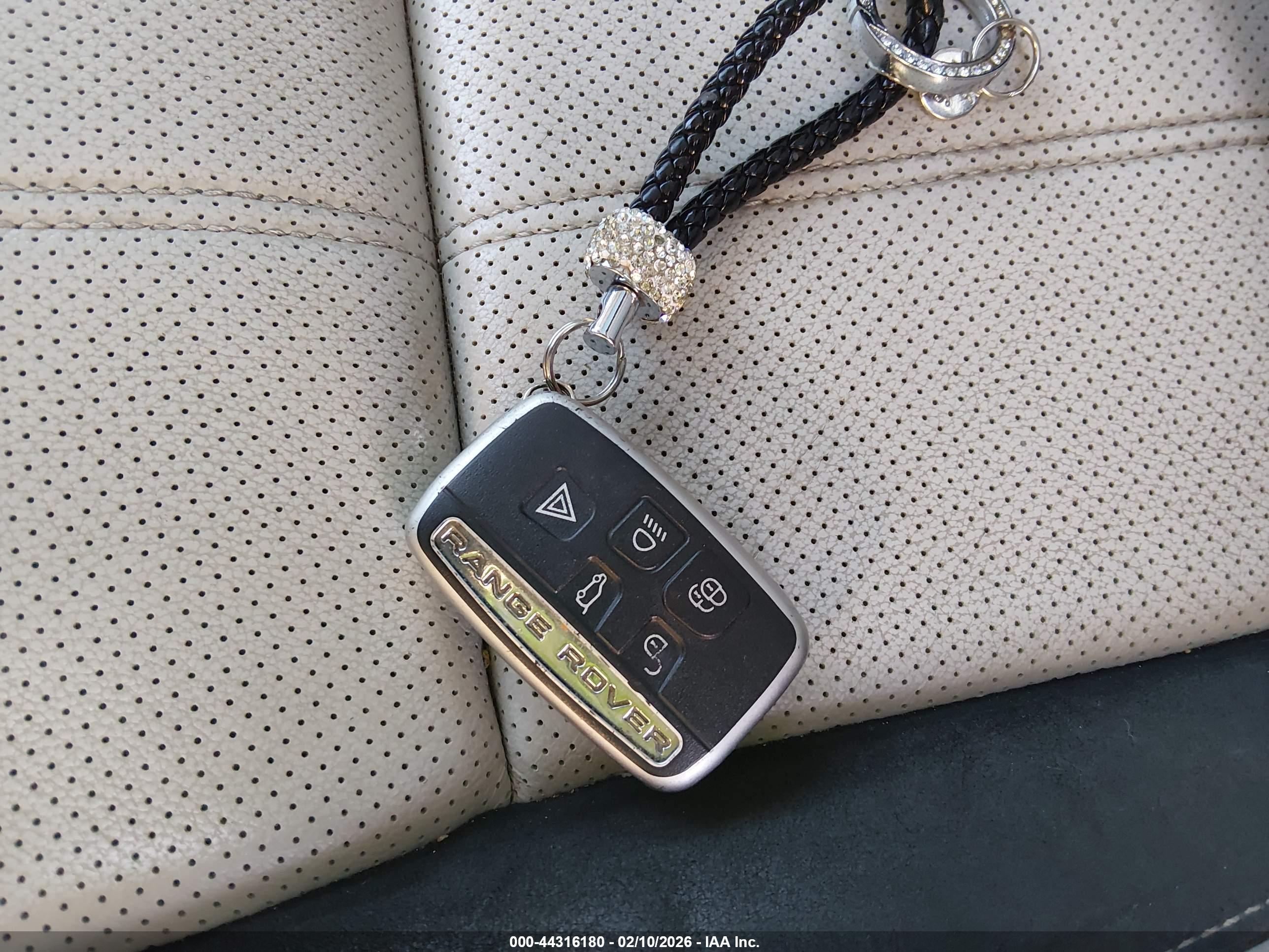 LAND ROVER image 11