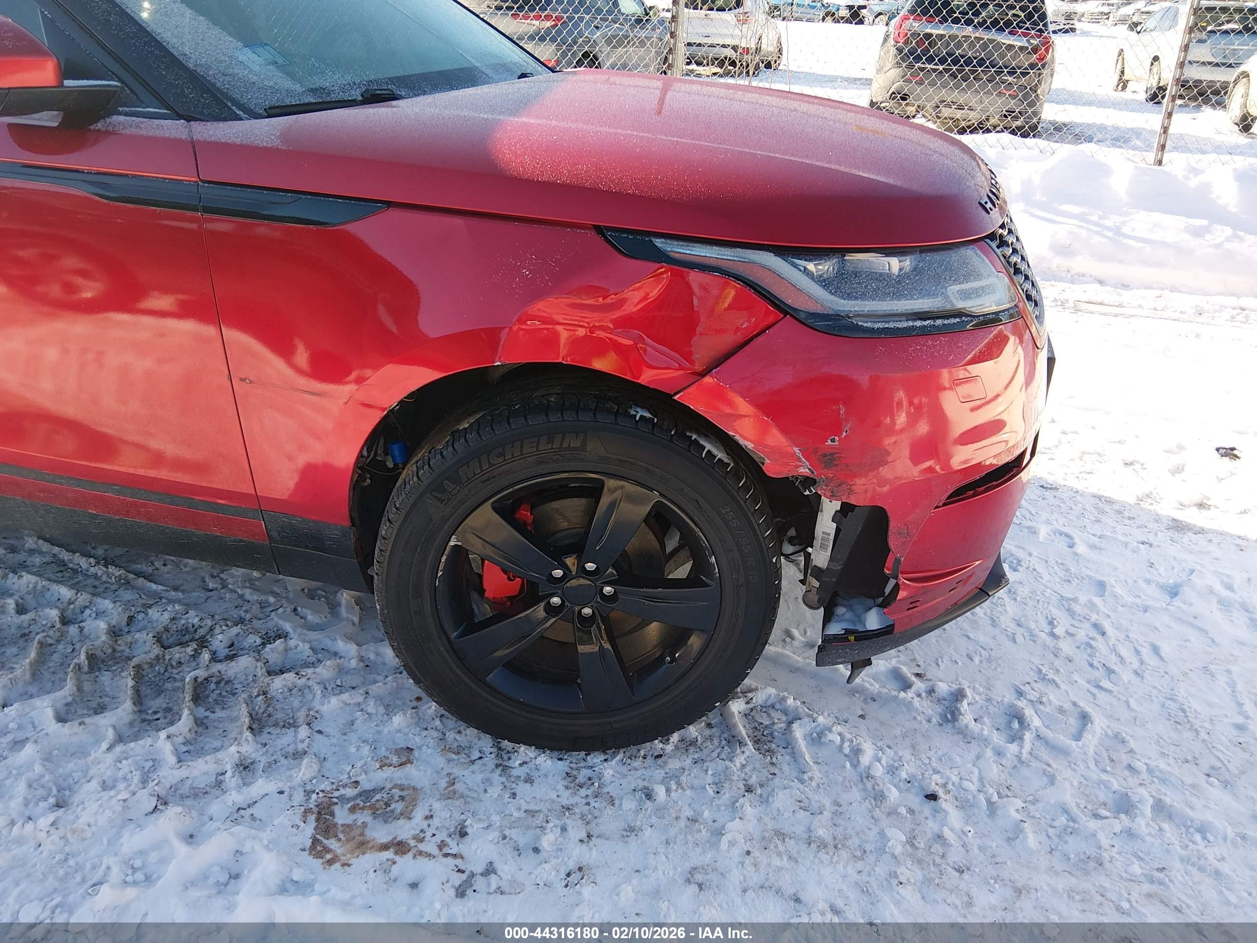 LAND ROVER image 6