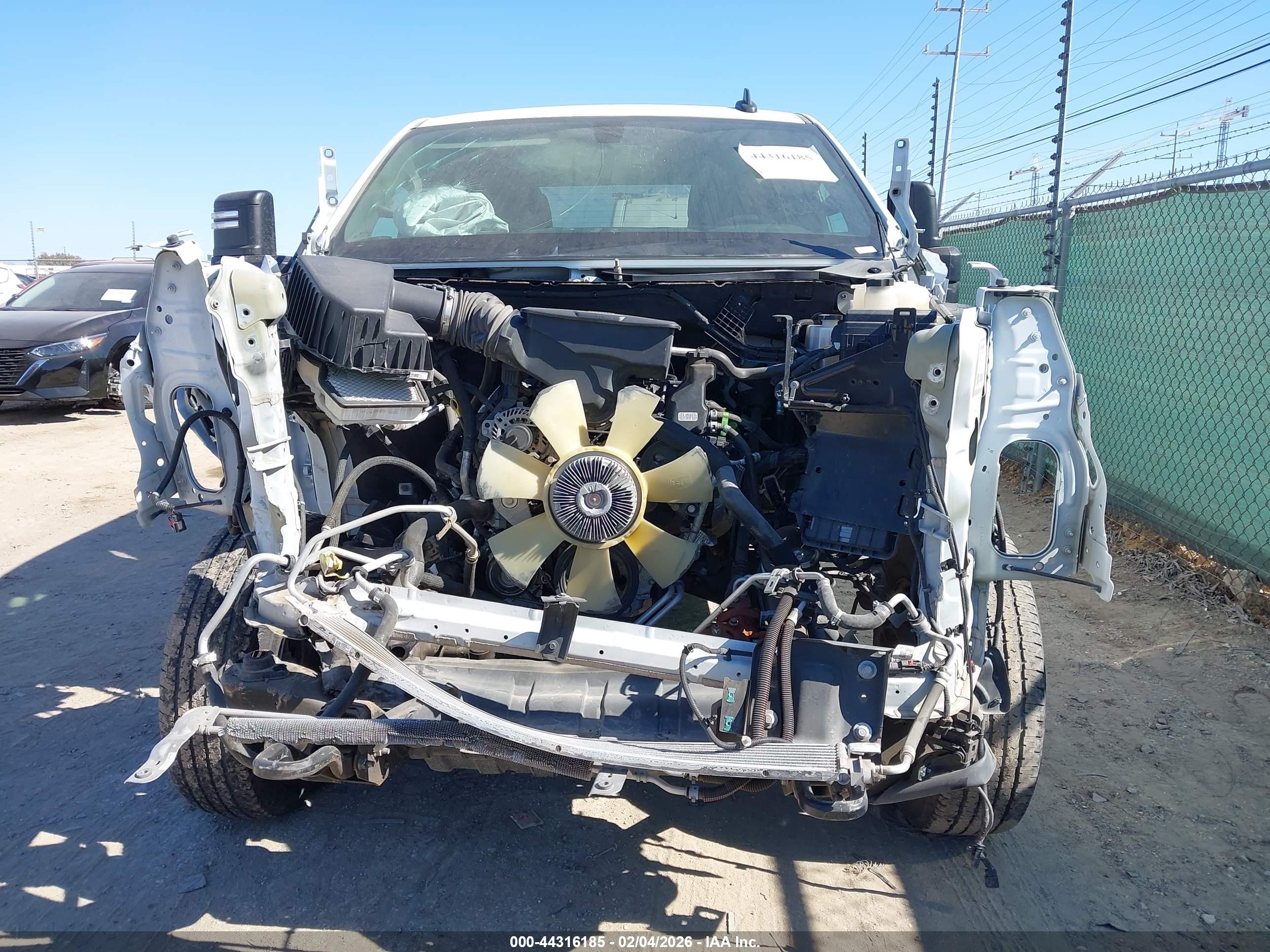 CHEVROLET SILVERADO image 6