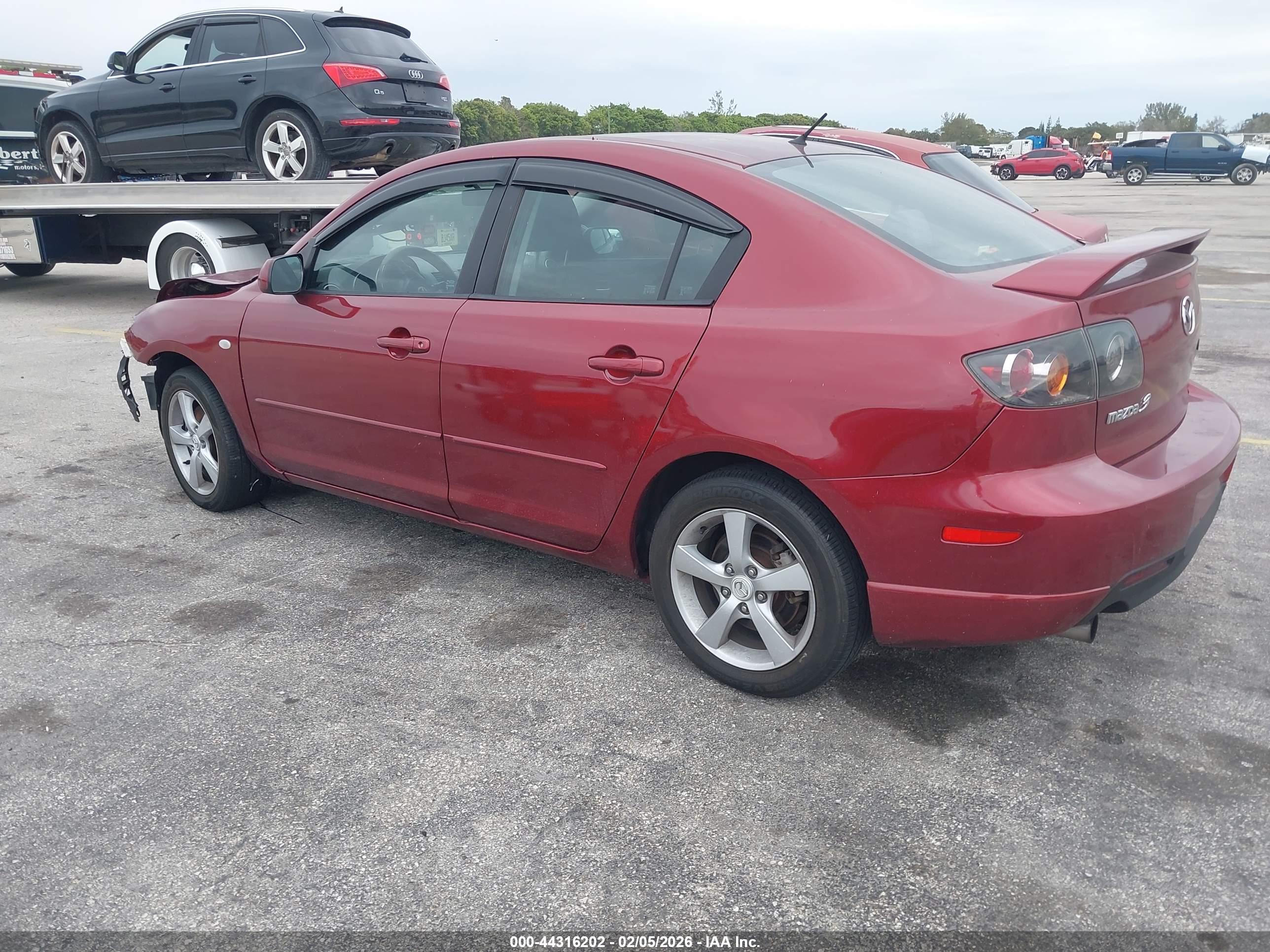 MAZDA MAZDA3 image 3