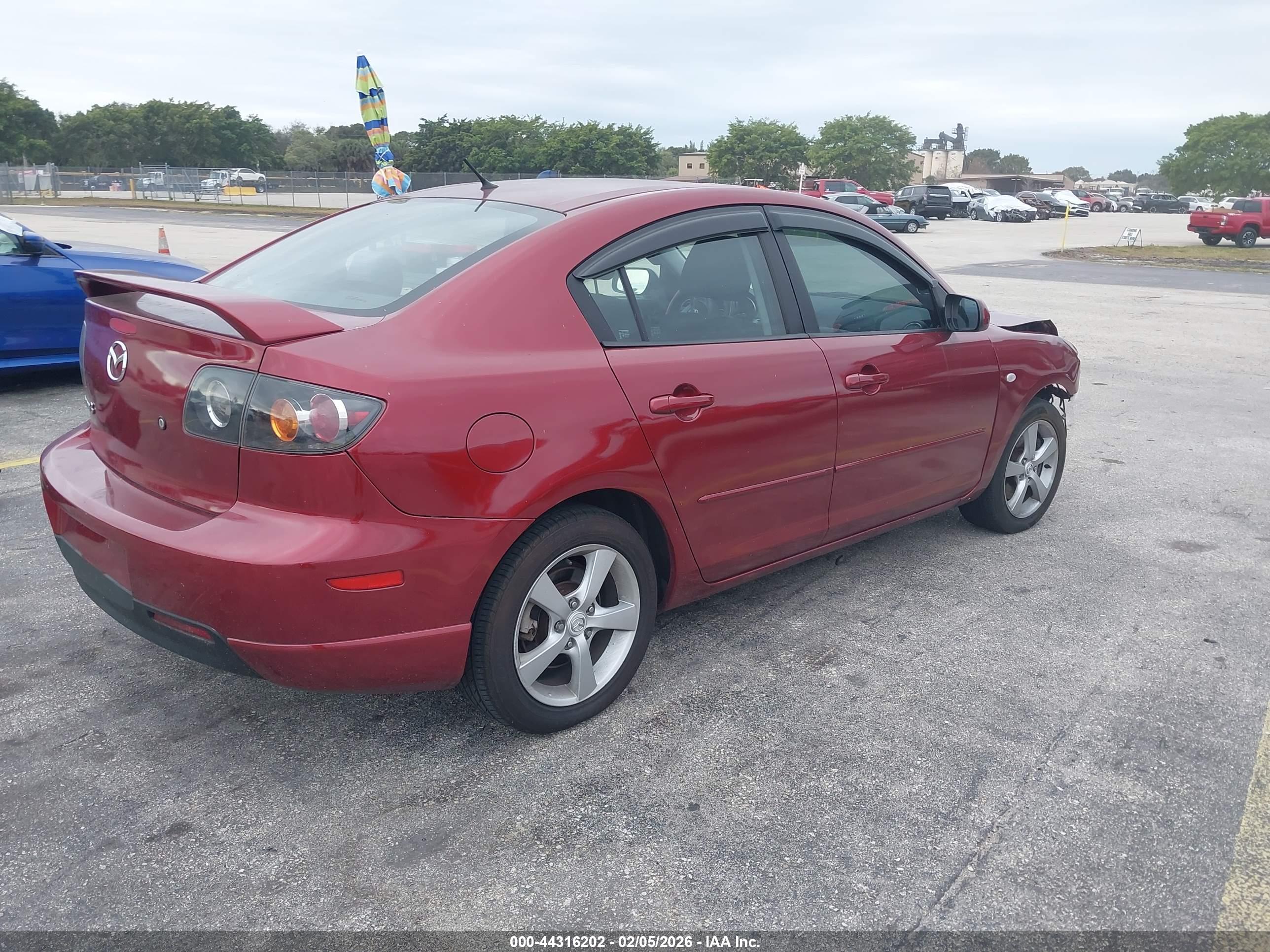 MAZDA MAZDA3 image 4