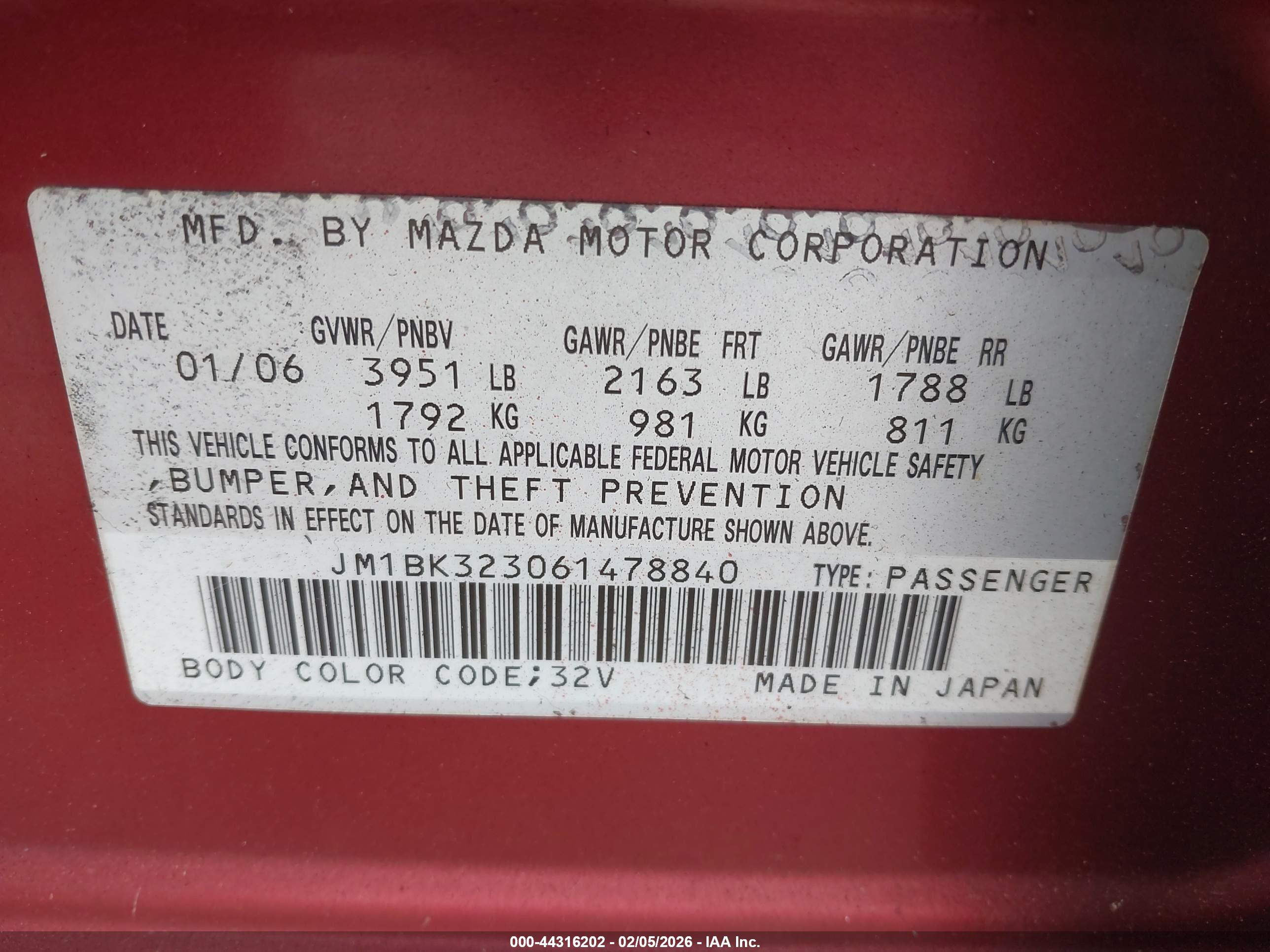 MAZDA MAZDA3 image 9