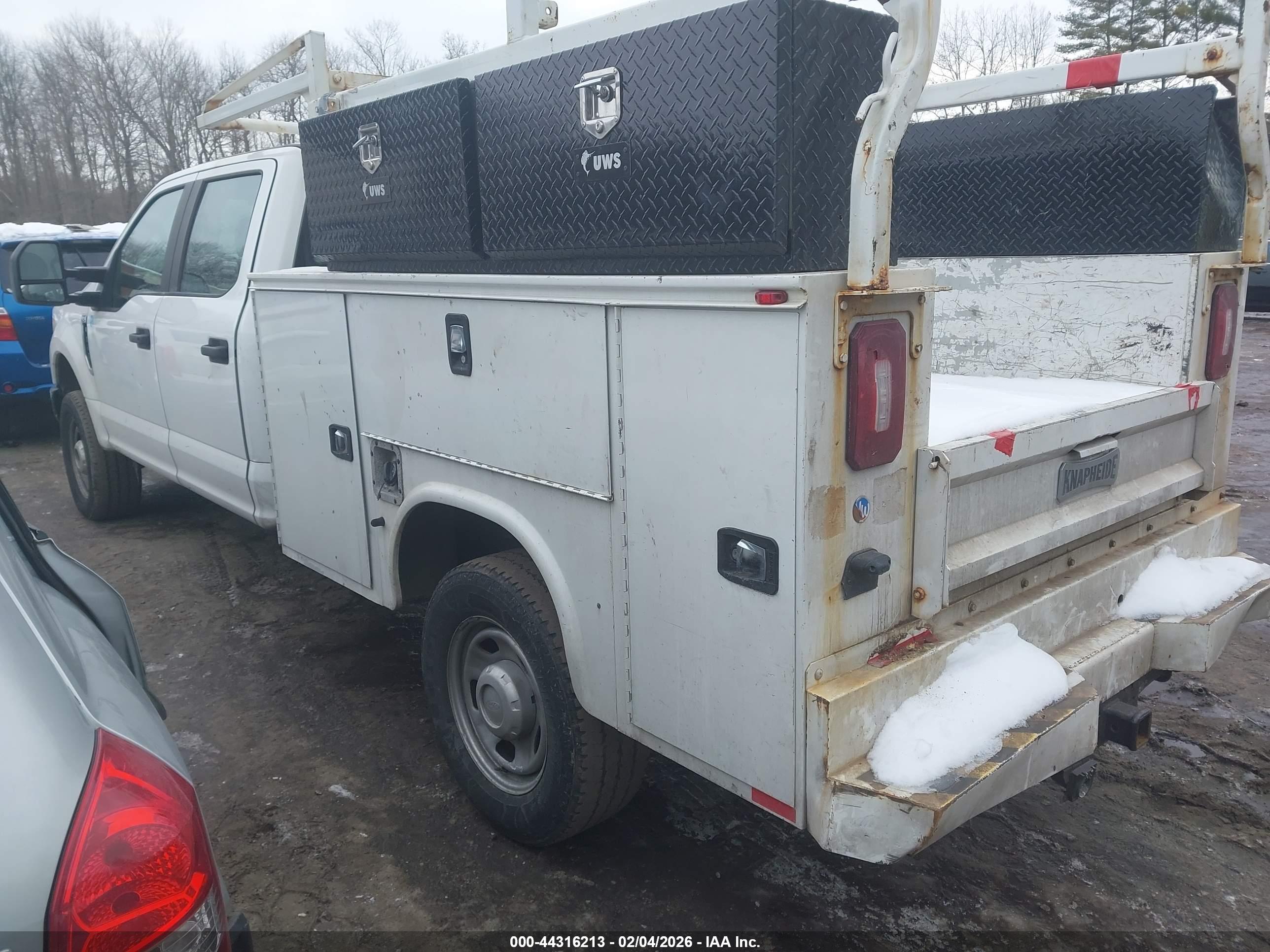 FORD F-350 image 3