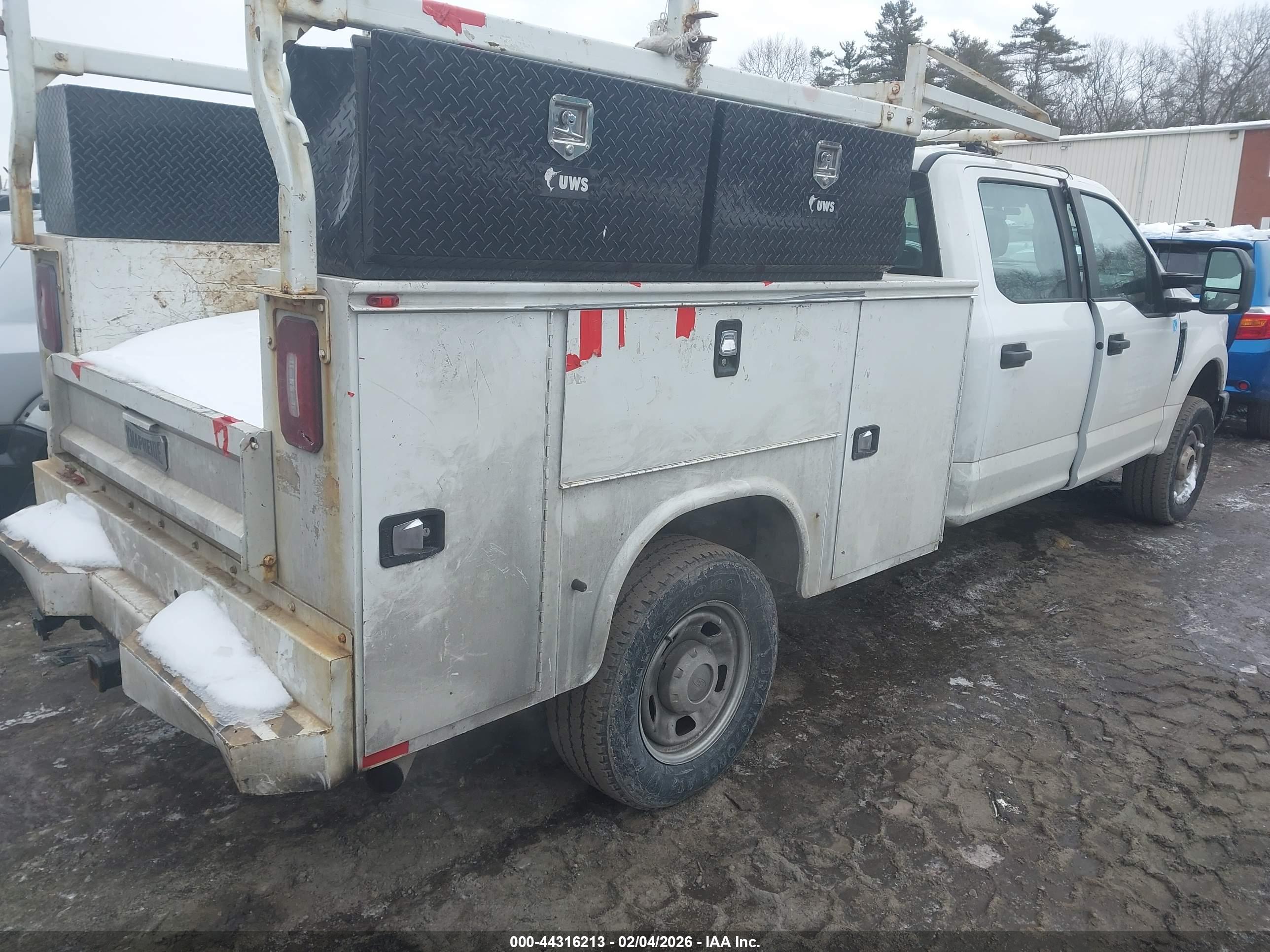 FORD F-350 image 4