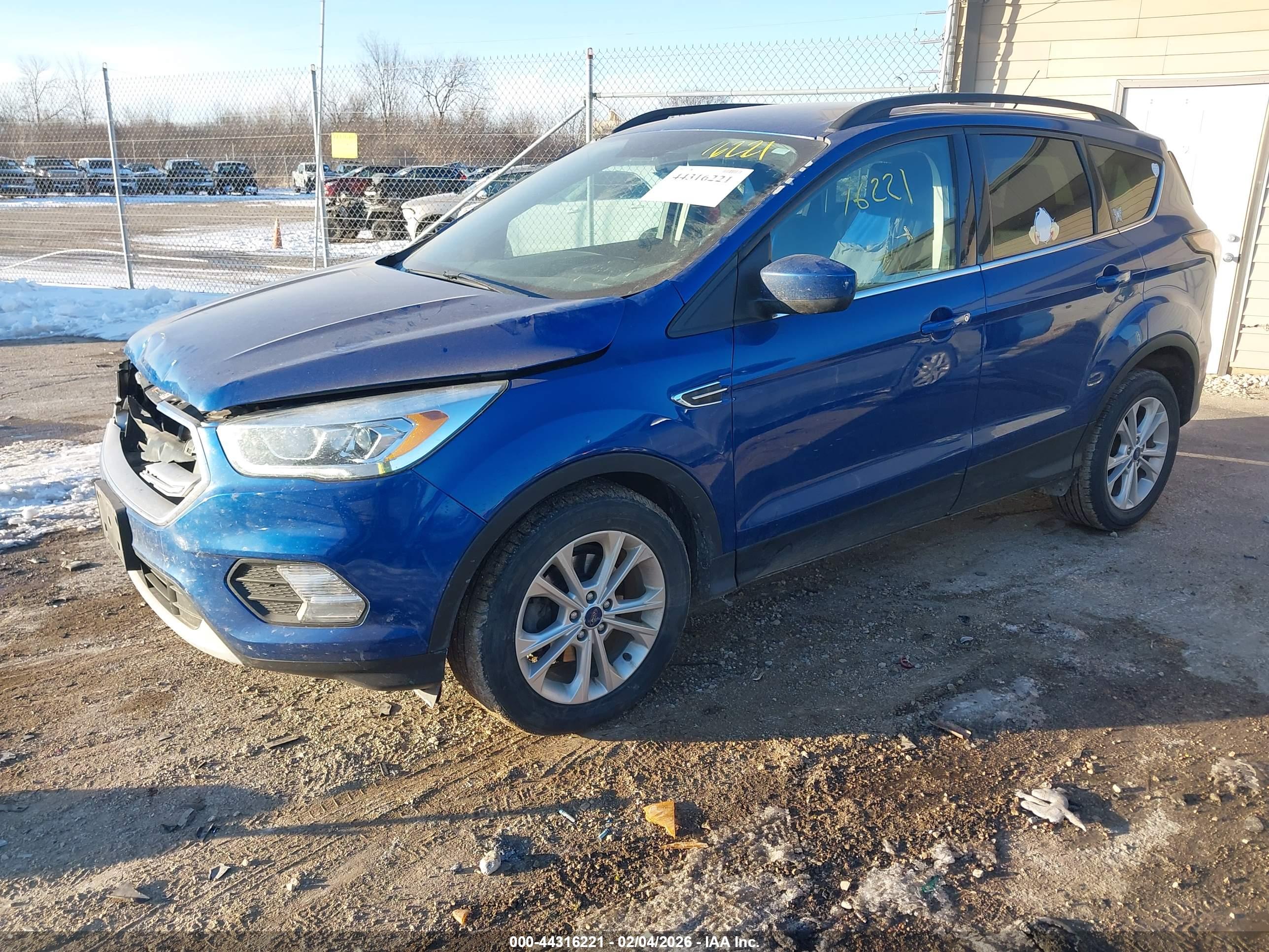 FORD ESCAPE image 2