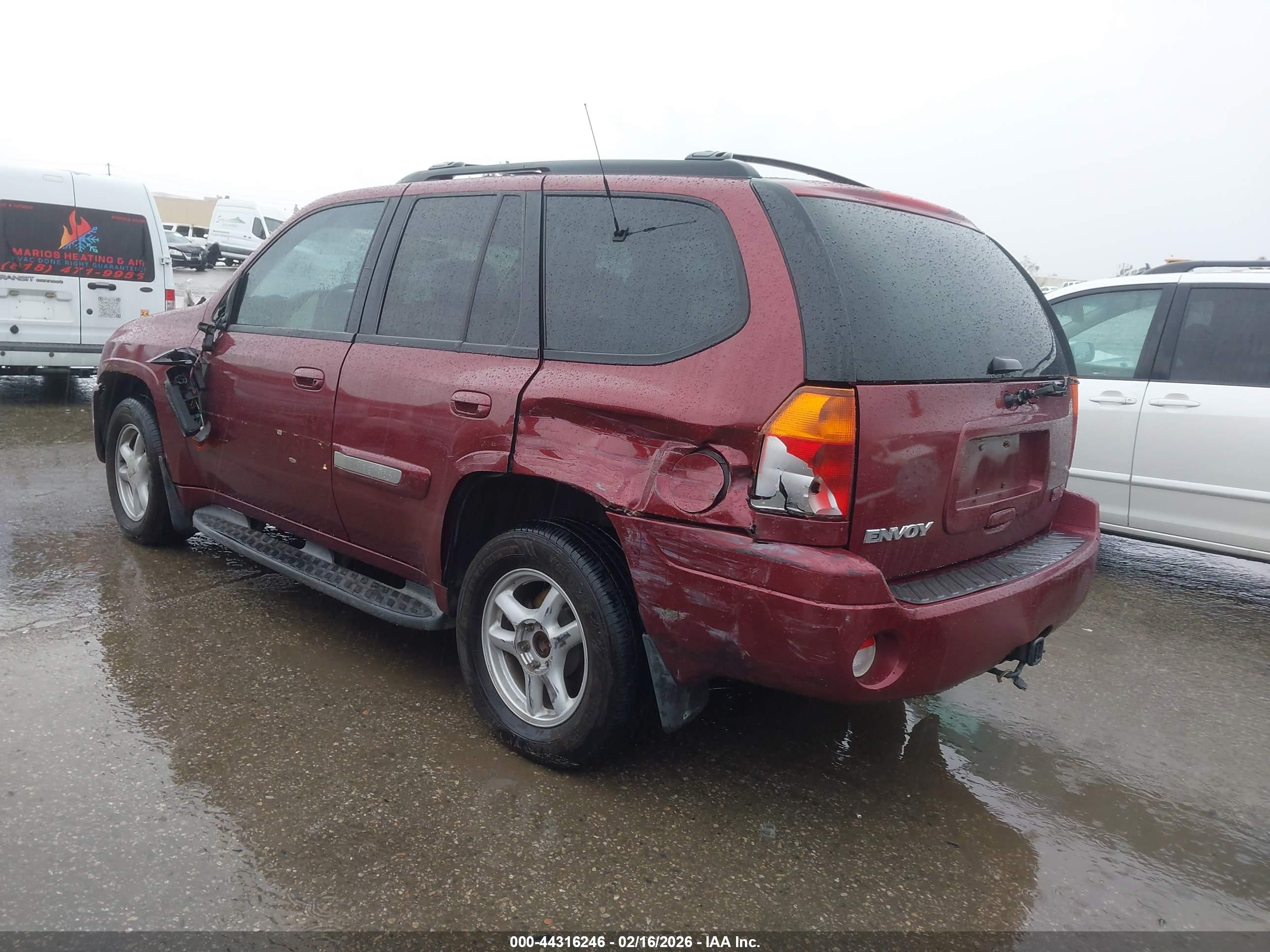 GMC ENVOY image 3