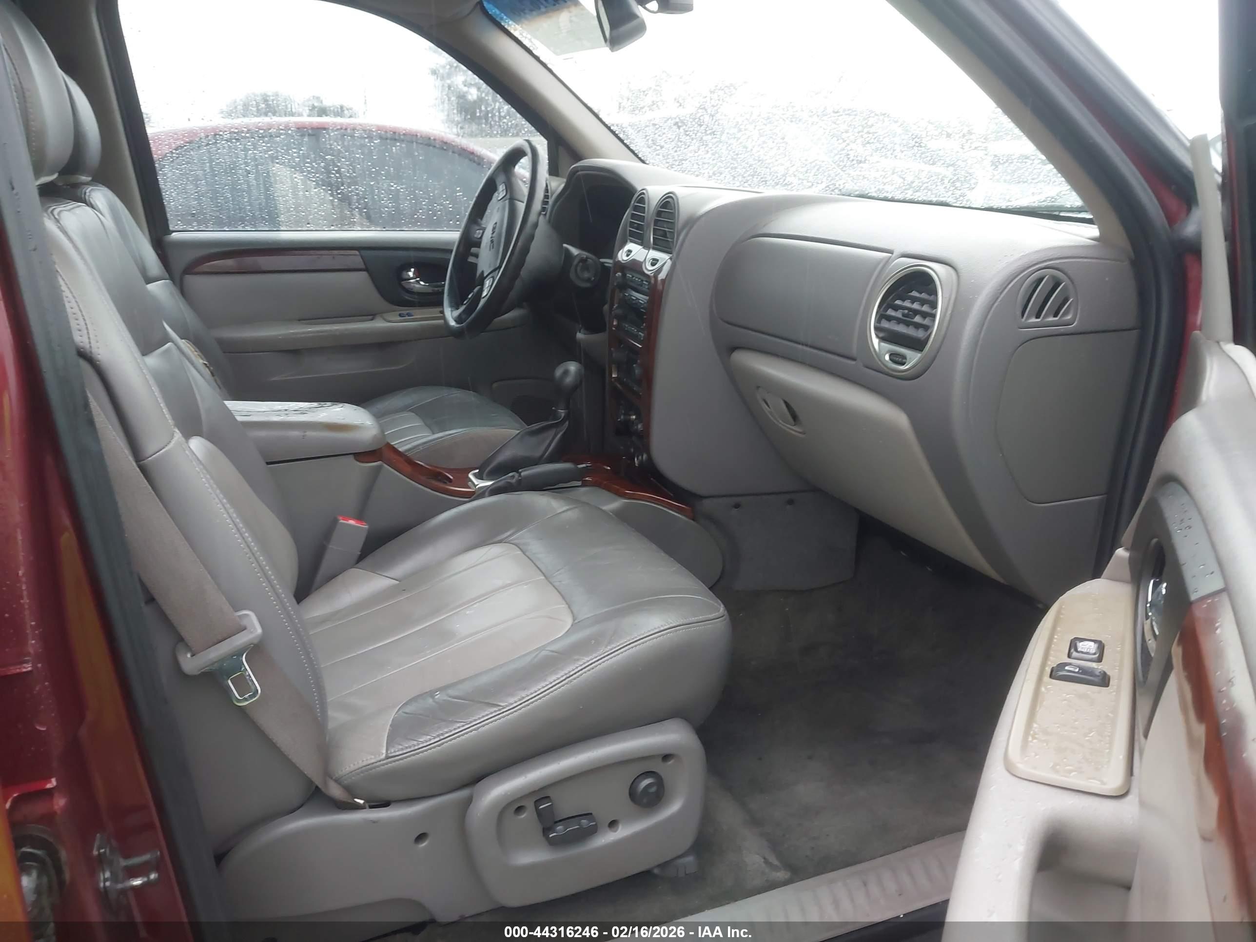 GMC ENVOY image 5