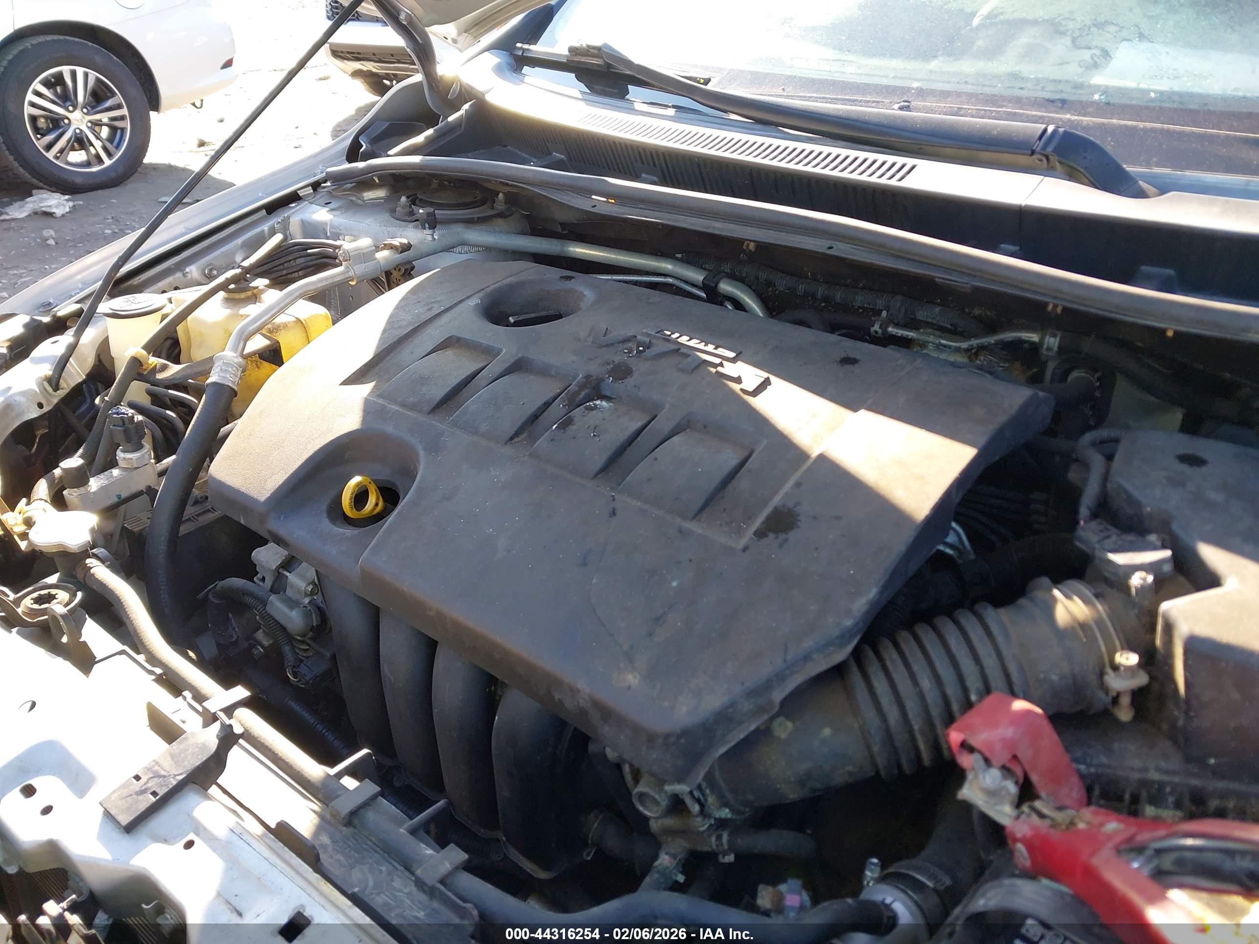 TOYOTA COROLLA image 10