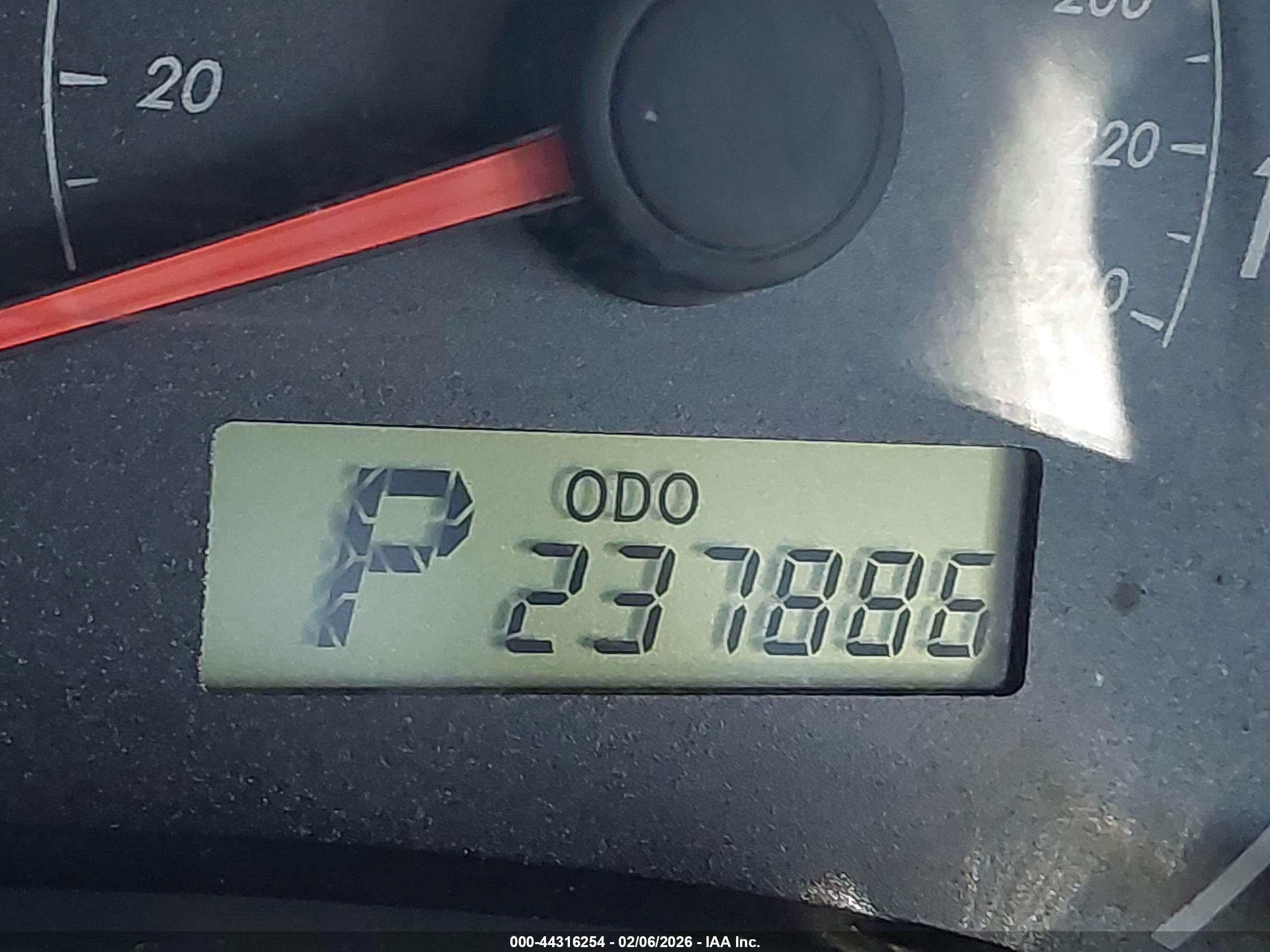 TOYOTA COROLLA image 7
