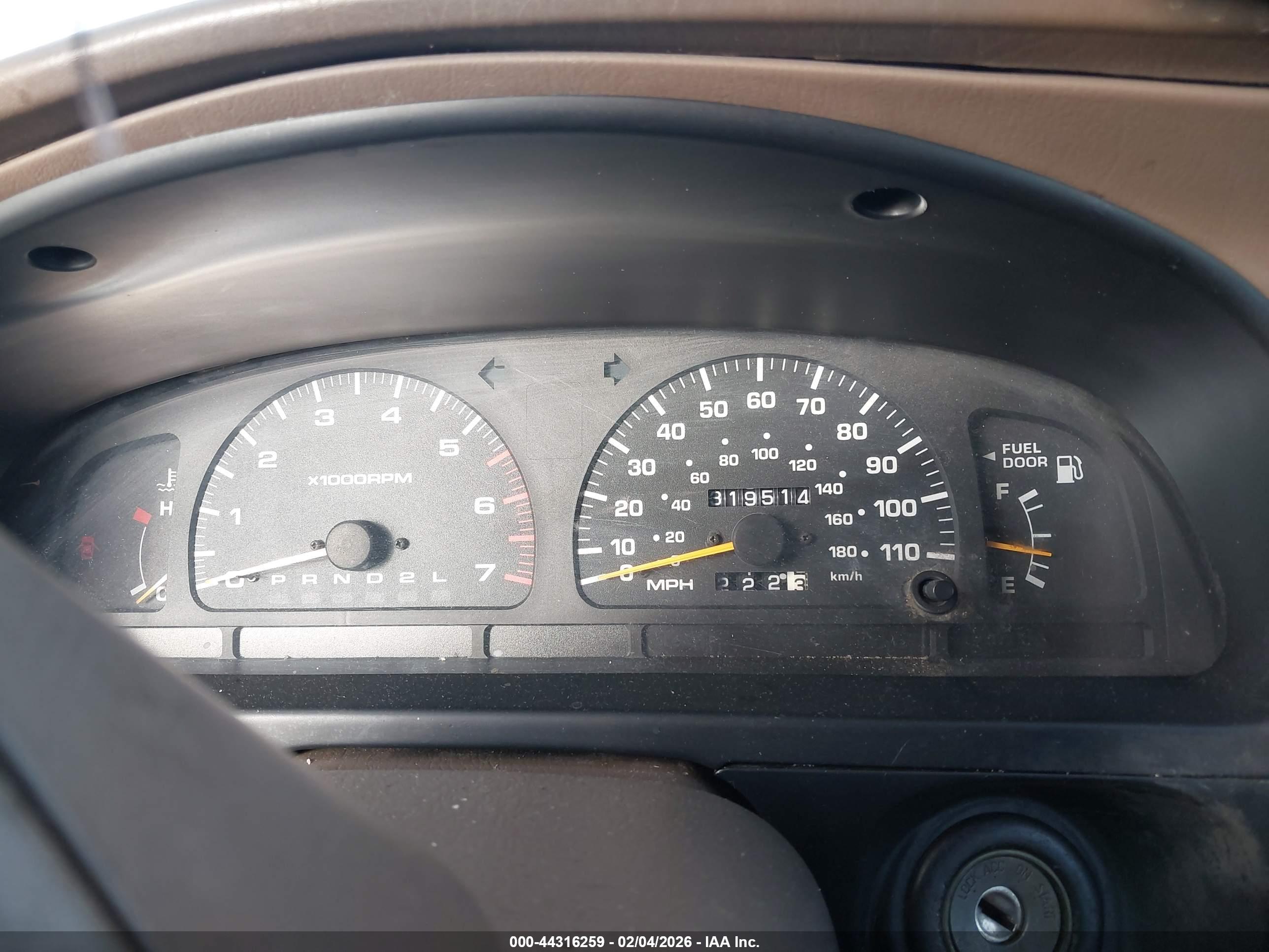 TOYOTA 4RUNNER image 7