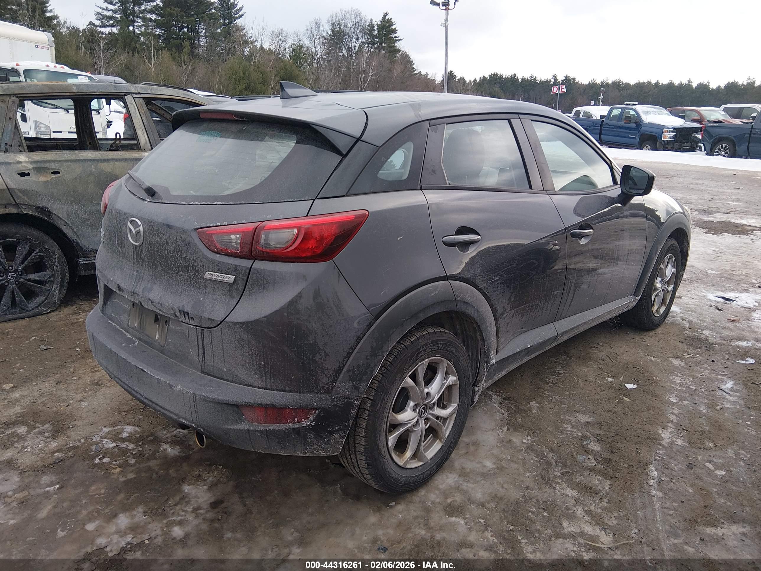 MAZDA CX-3 image 4