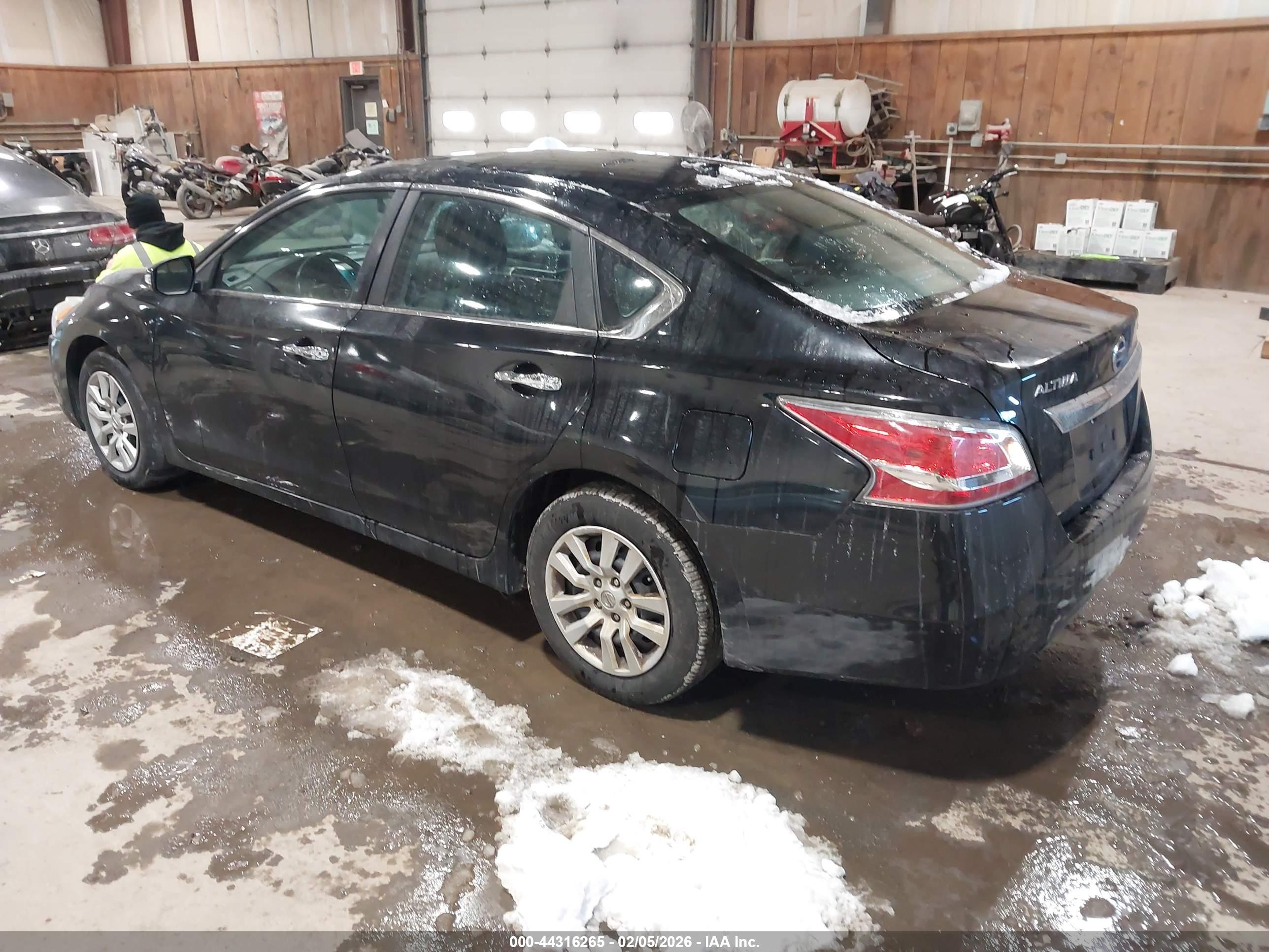 NISSAN ALTIMA image 3